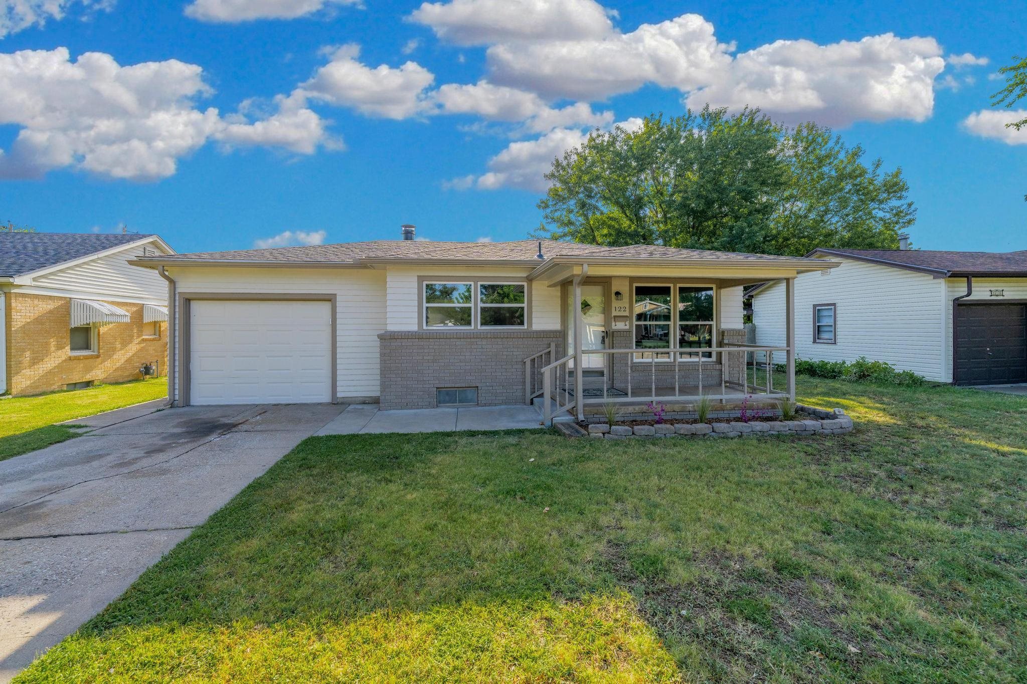 122 N Gow Property Photo 1
