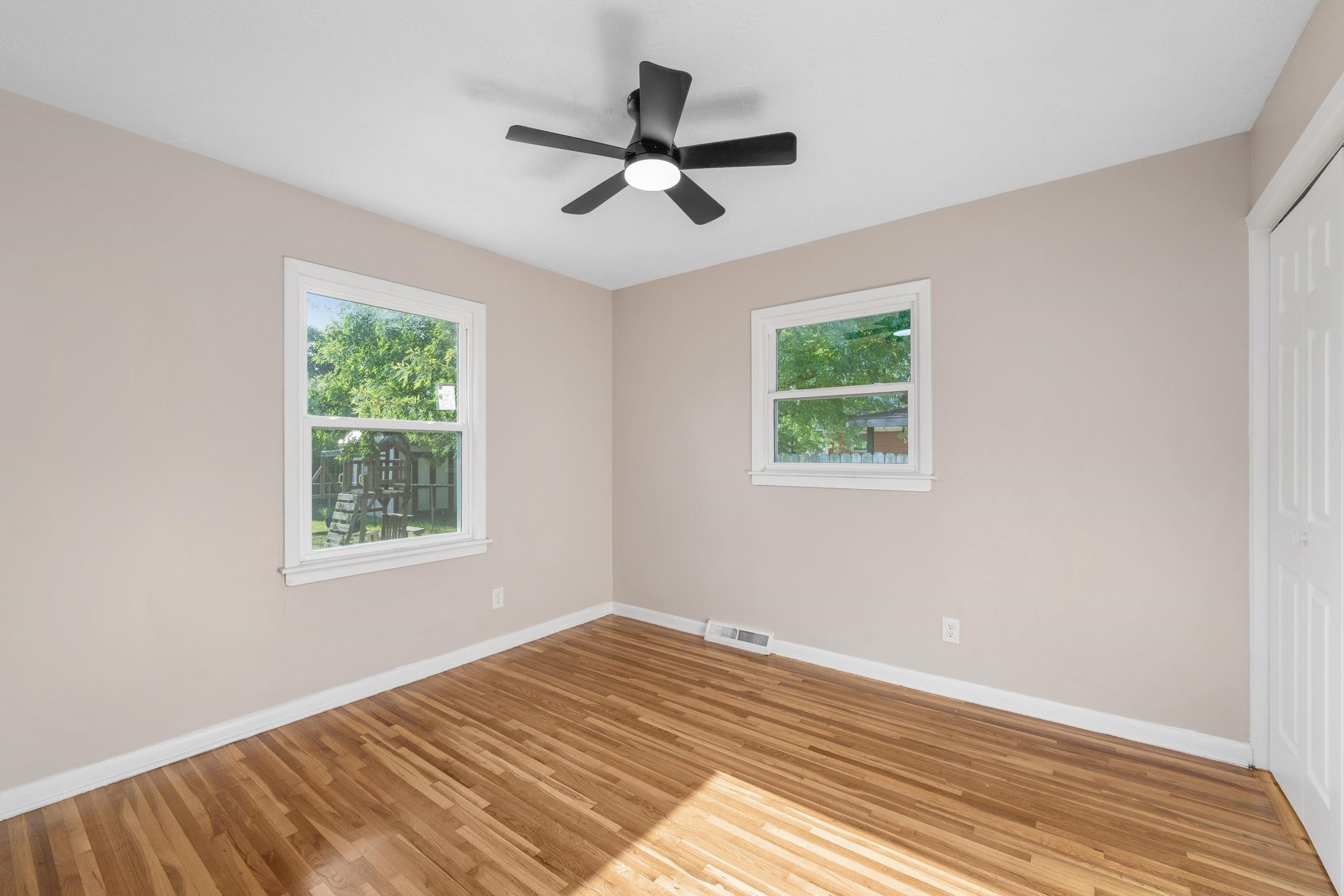 122 N Gow Property Photo 15