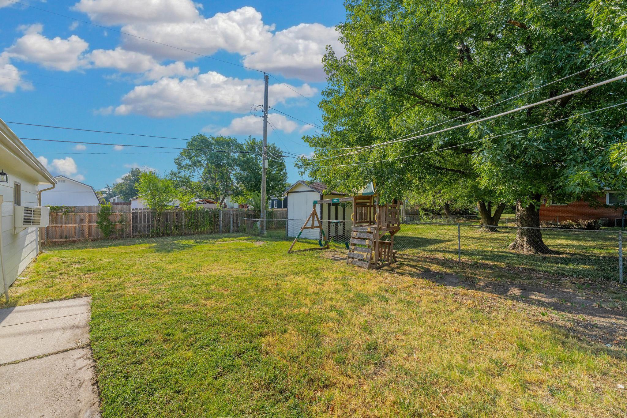 122 N Gow Property Photo 26