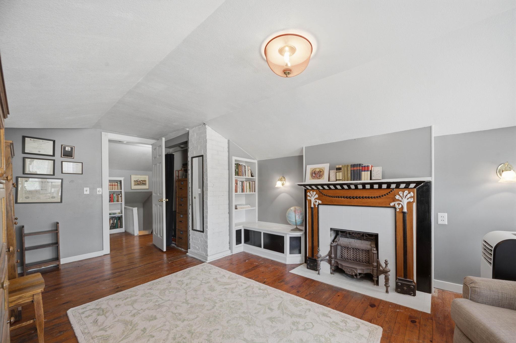 427 S Glenn St Property Photo 18
