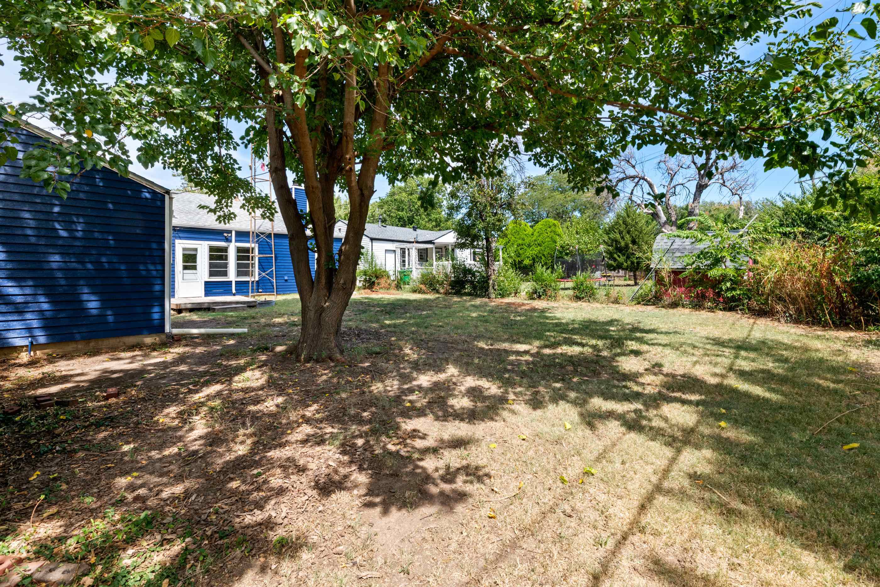 3609 E Countryside Plz Property Photo 5