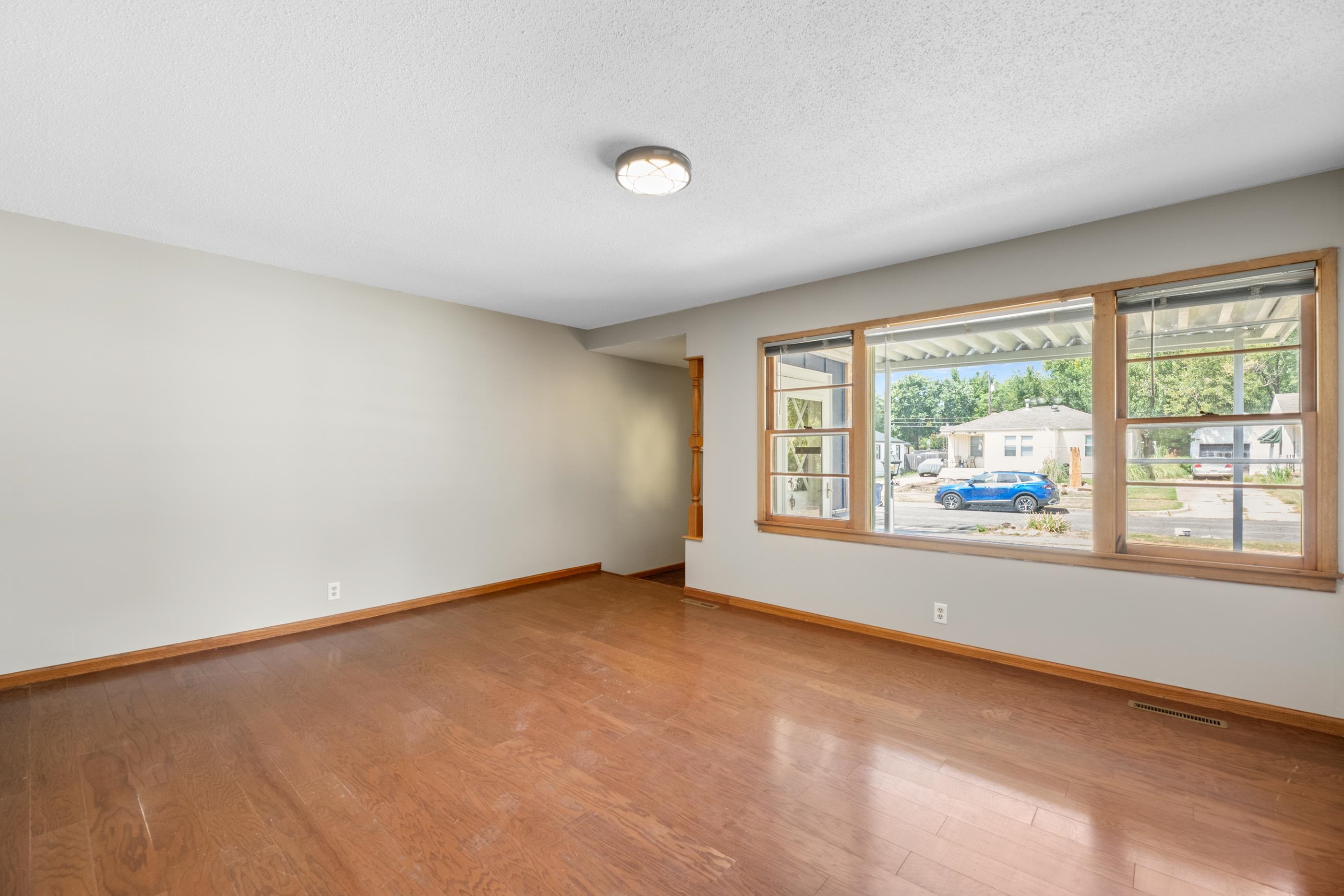 3609 E Countryside Plz Property Photo 9