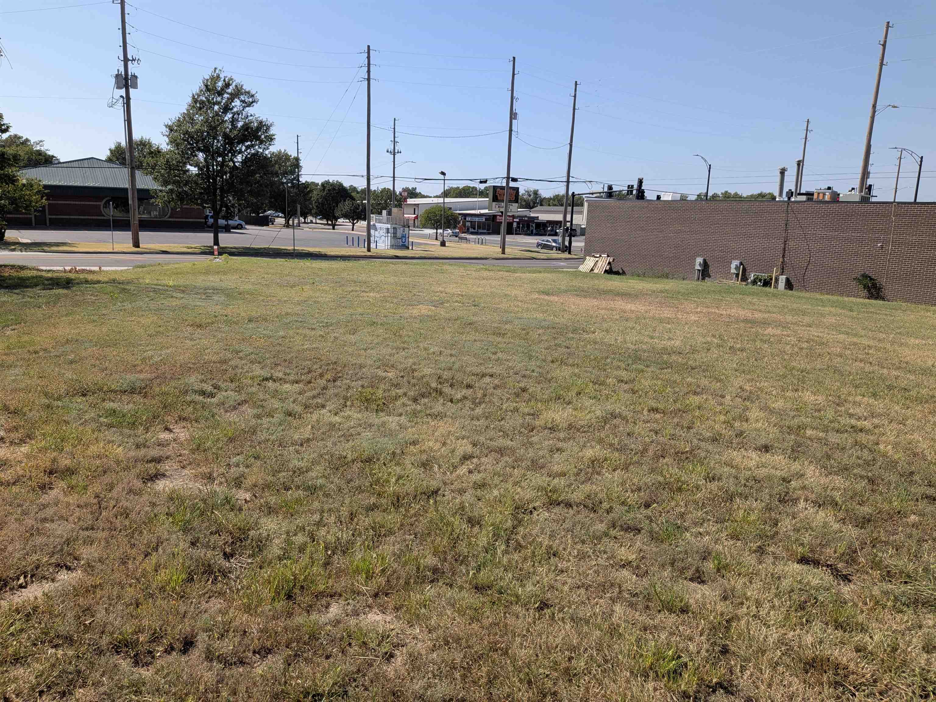 642 N Sheridan Ave. Property Photo 3