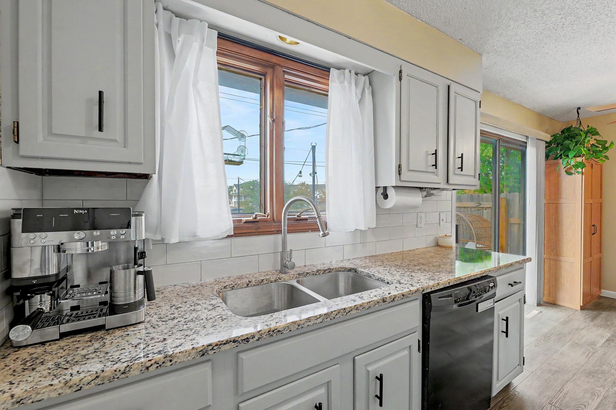 10603 W Nantucket St Property Photo 13