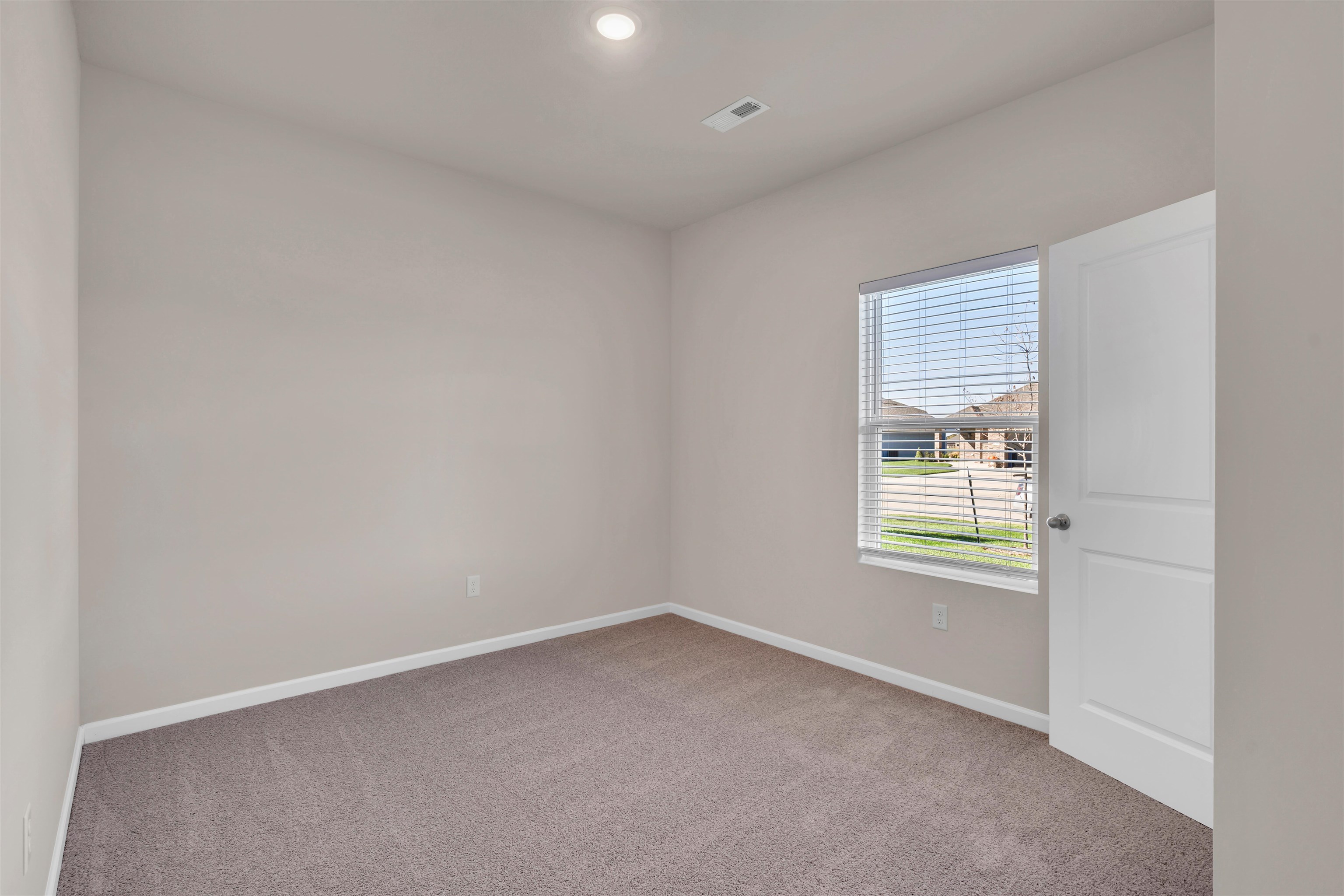 9412 E Hurst St Property Photo 6