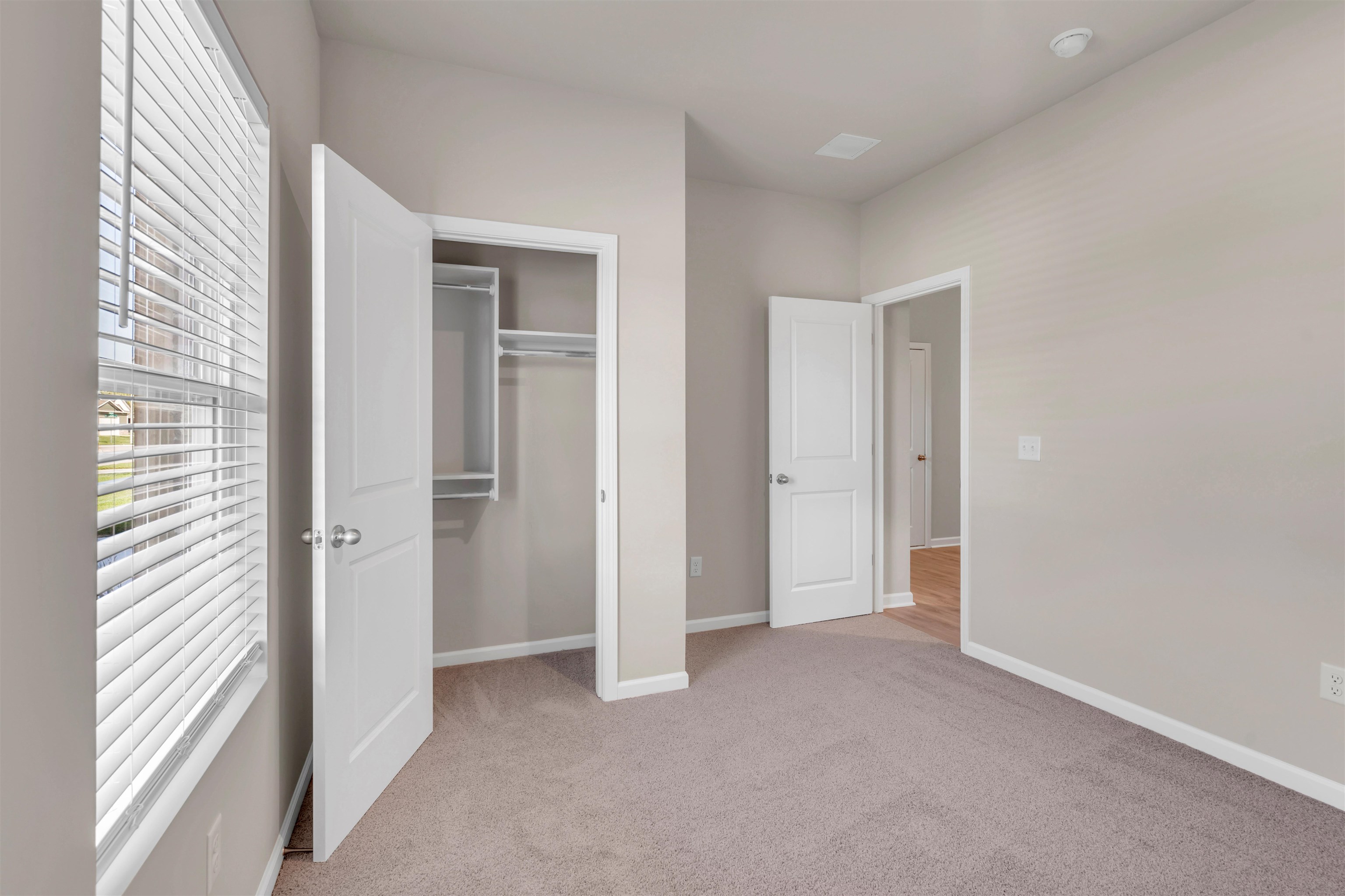 9412 E Hurst St Property Photo 7