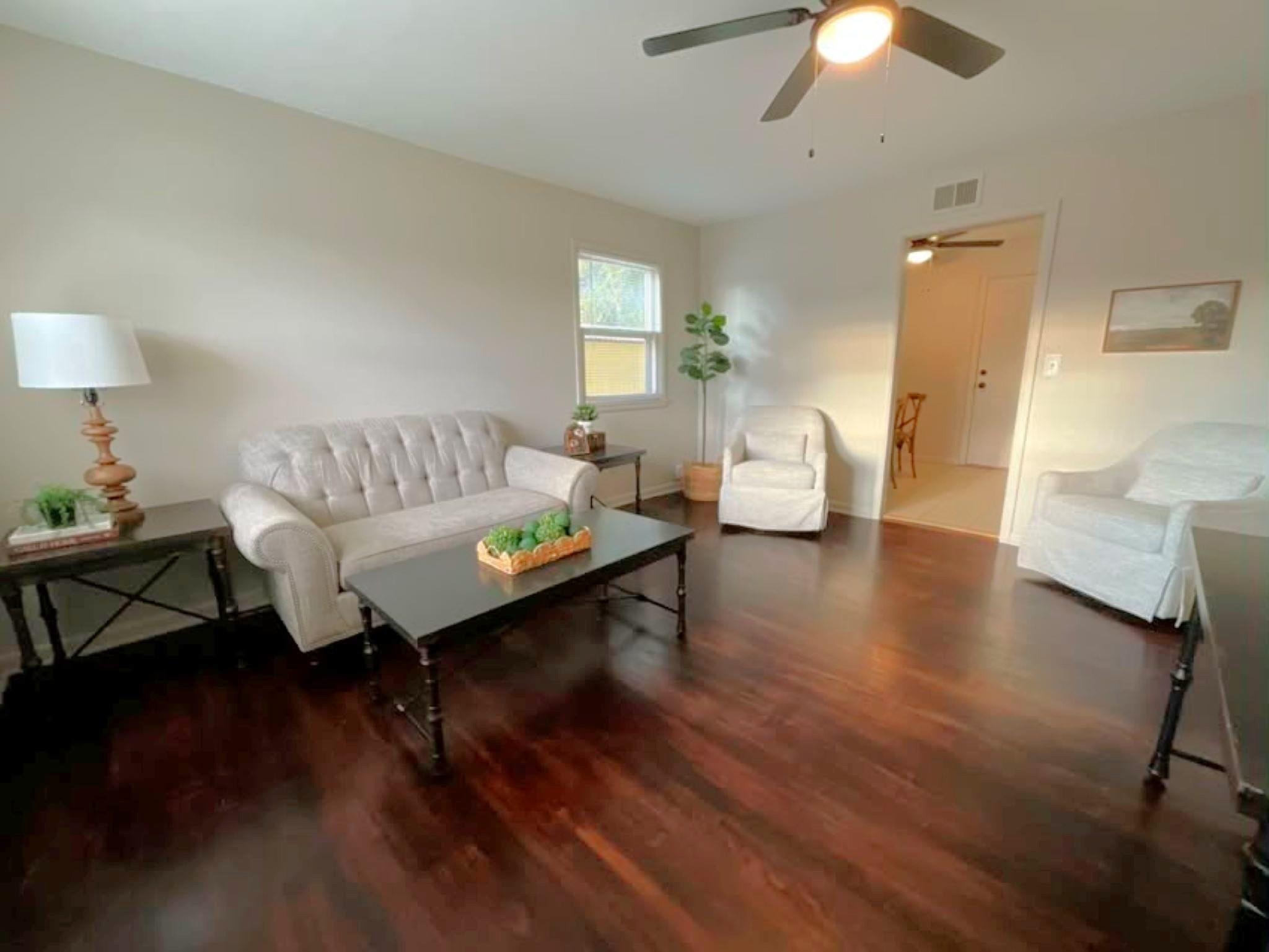 3344 S Vine Property Photo 3