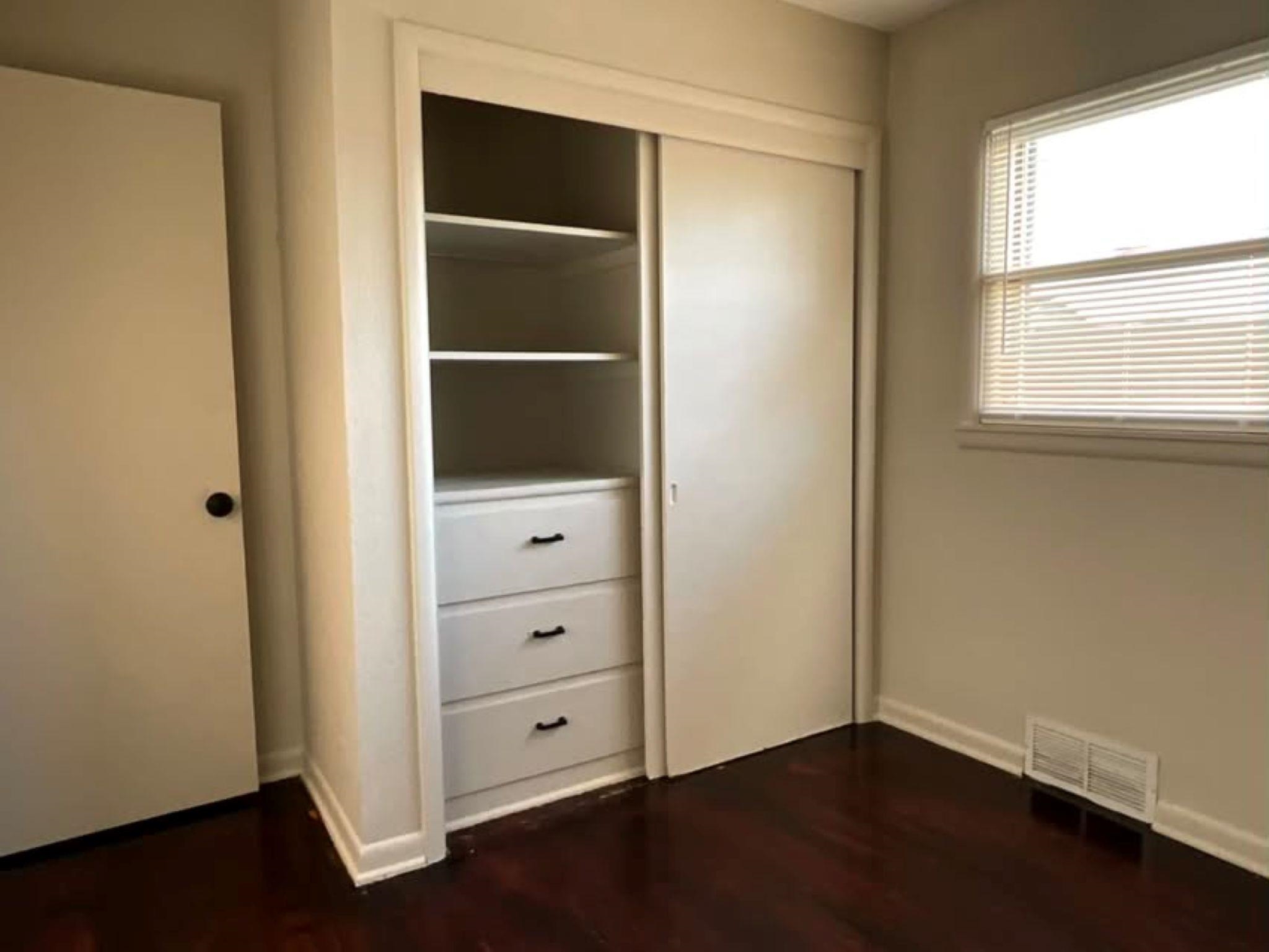 3344 S Vine Property Photo 12