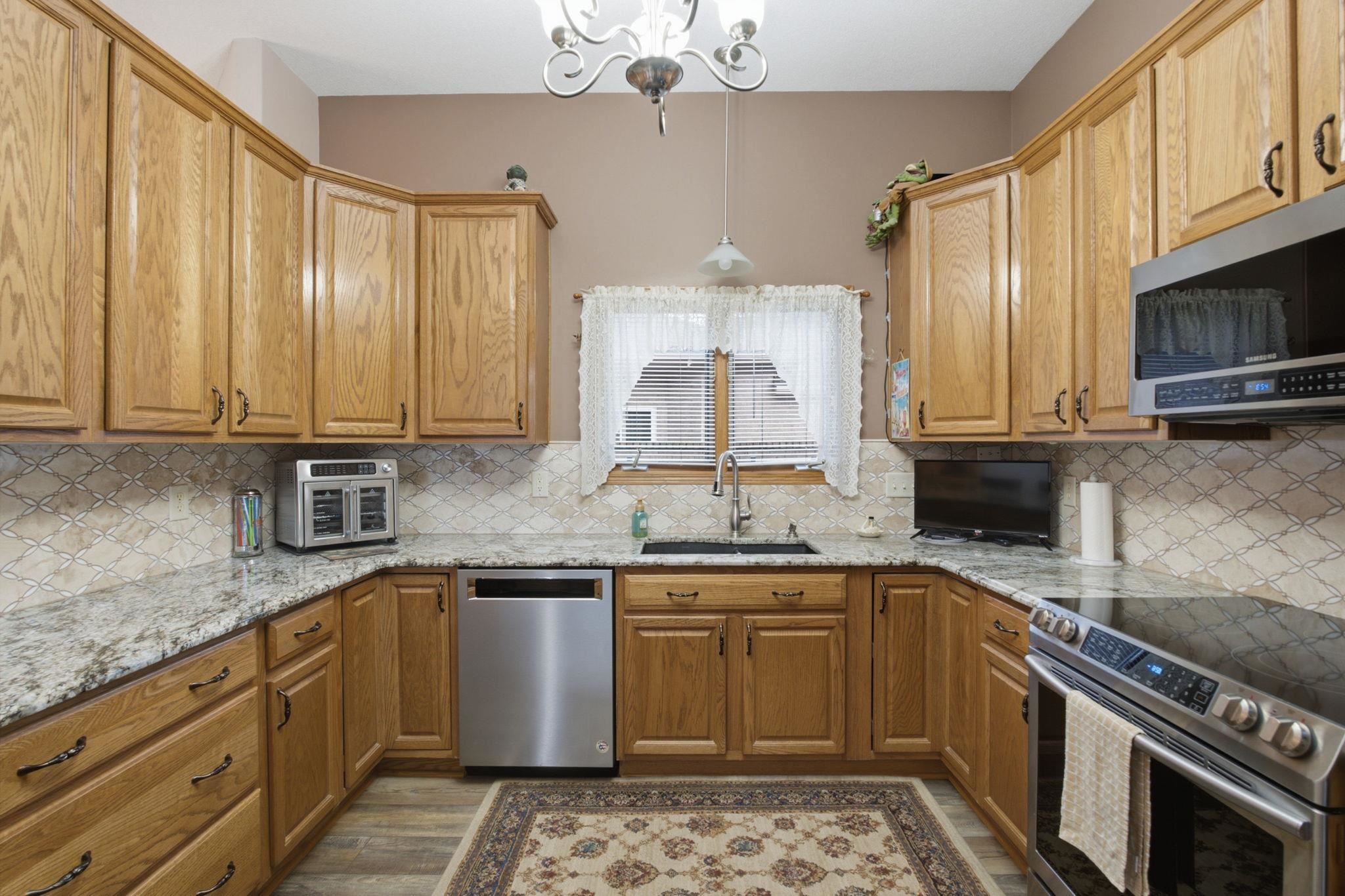 279 S Byron Property Photo 10