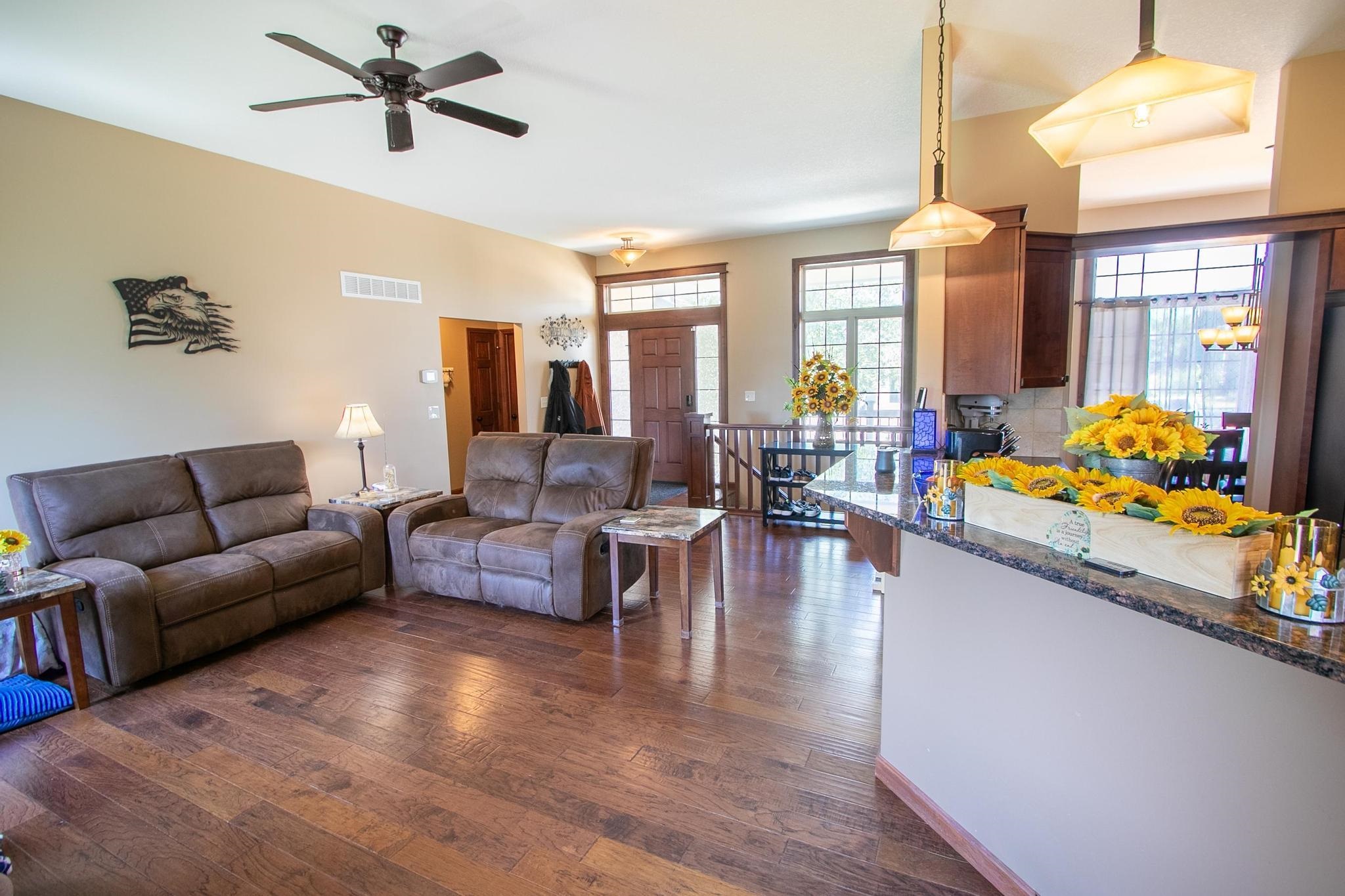 727 Goldspike Property Photo 3