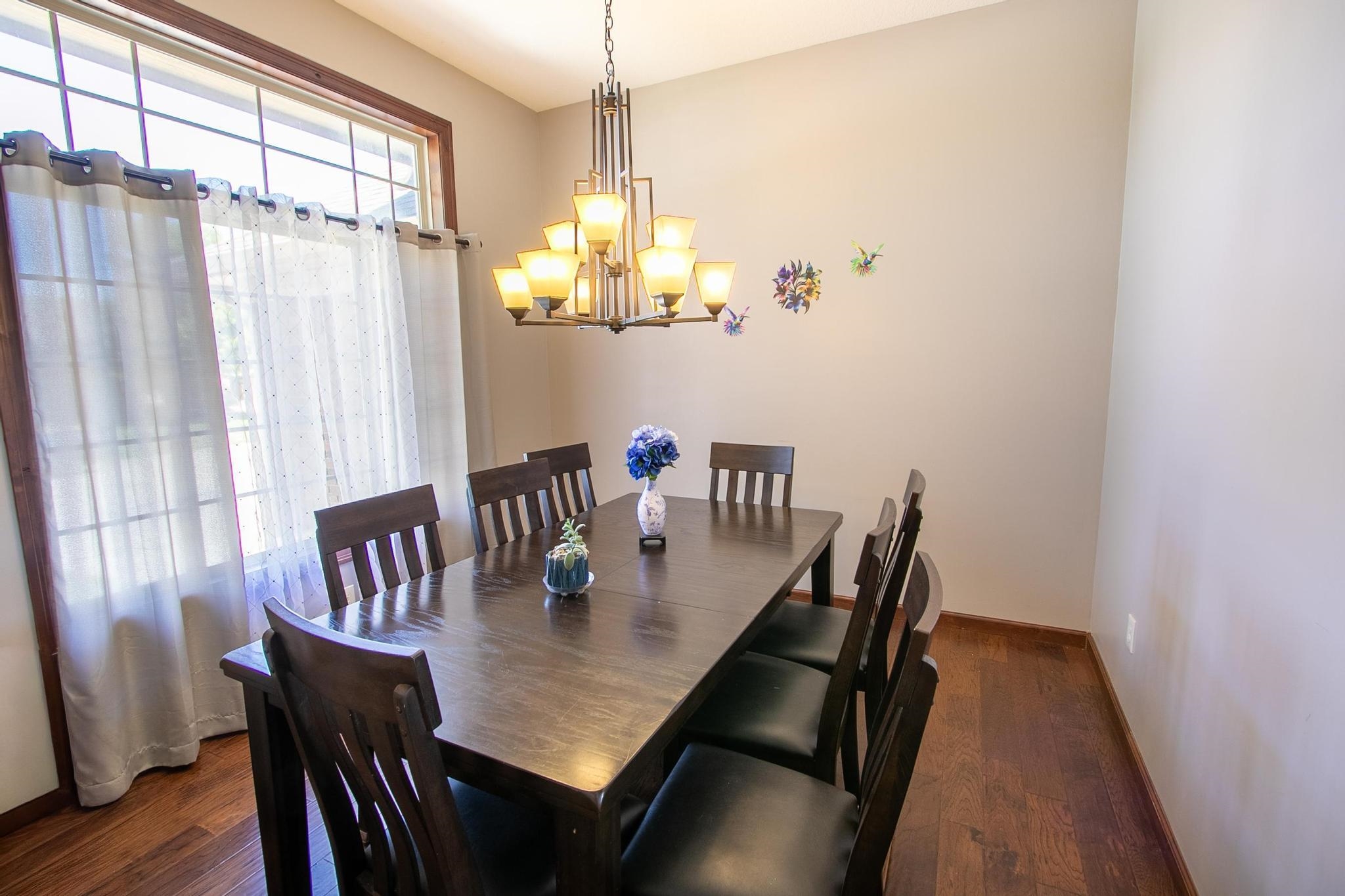 727 Goldspike Property Photo 11