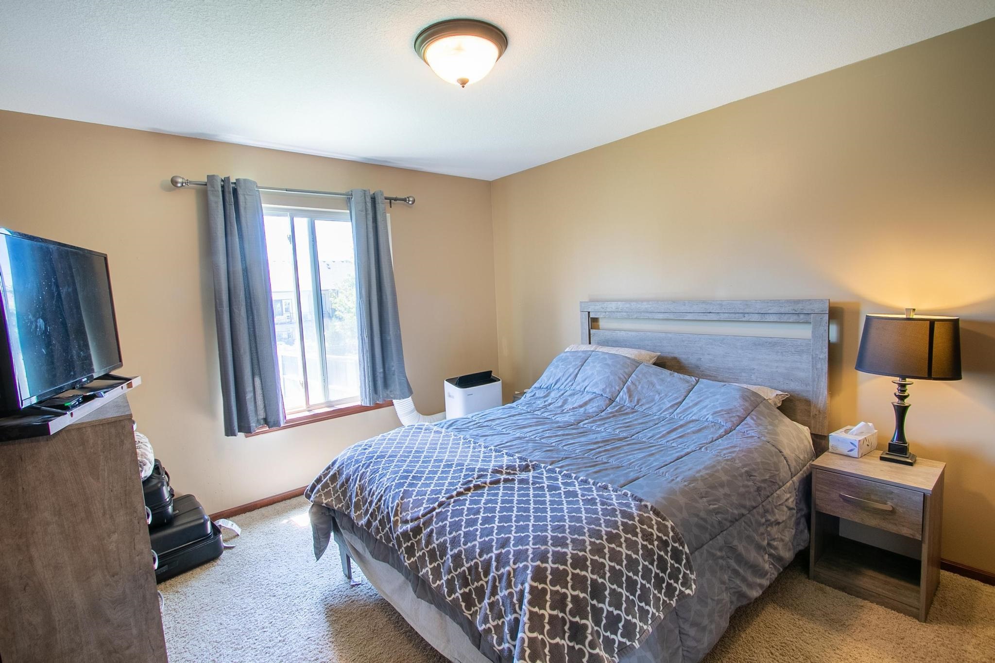 727 Goldspike Property Photo 12