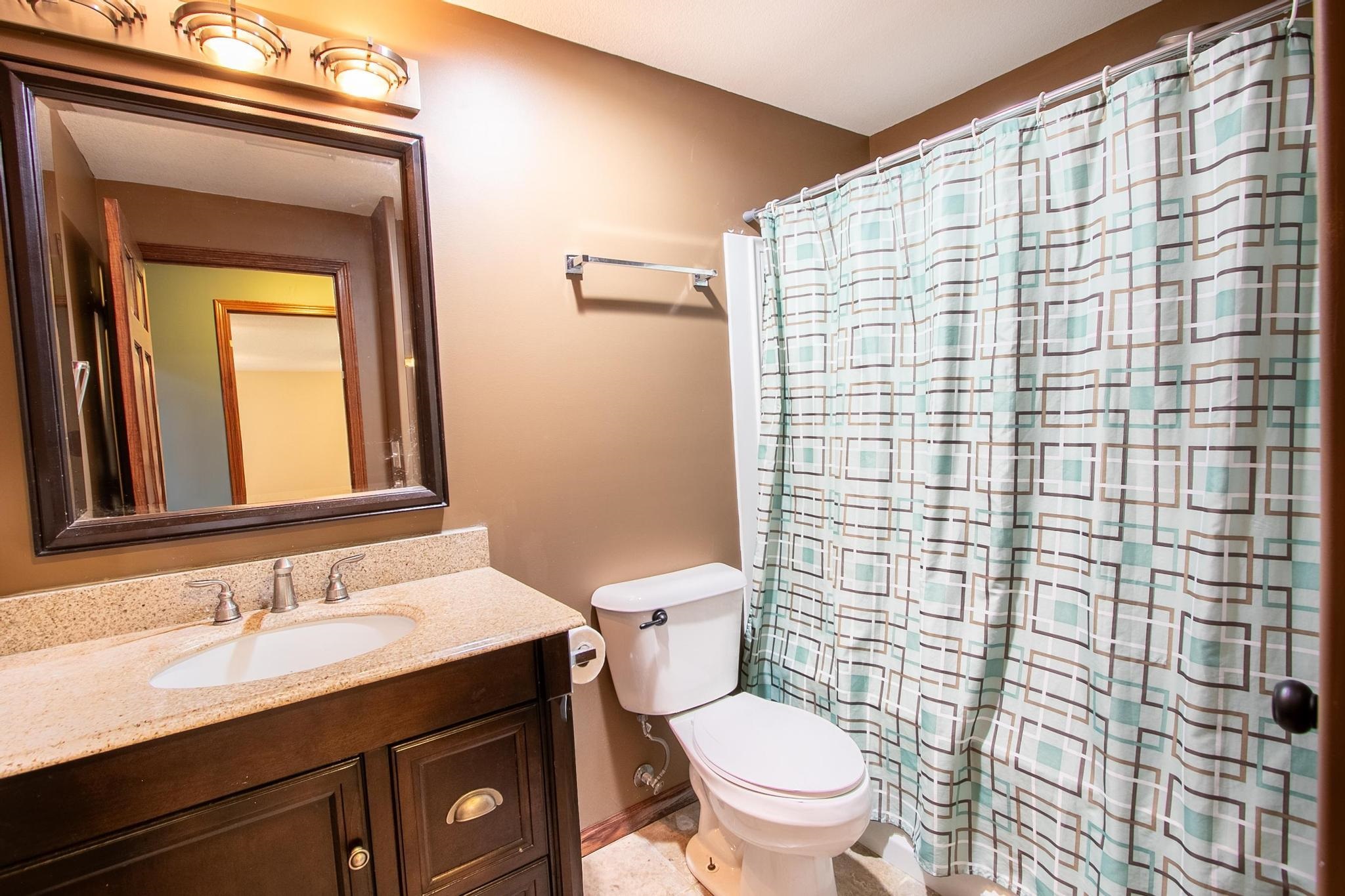 727 Goldspike Property Photo 24