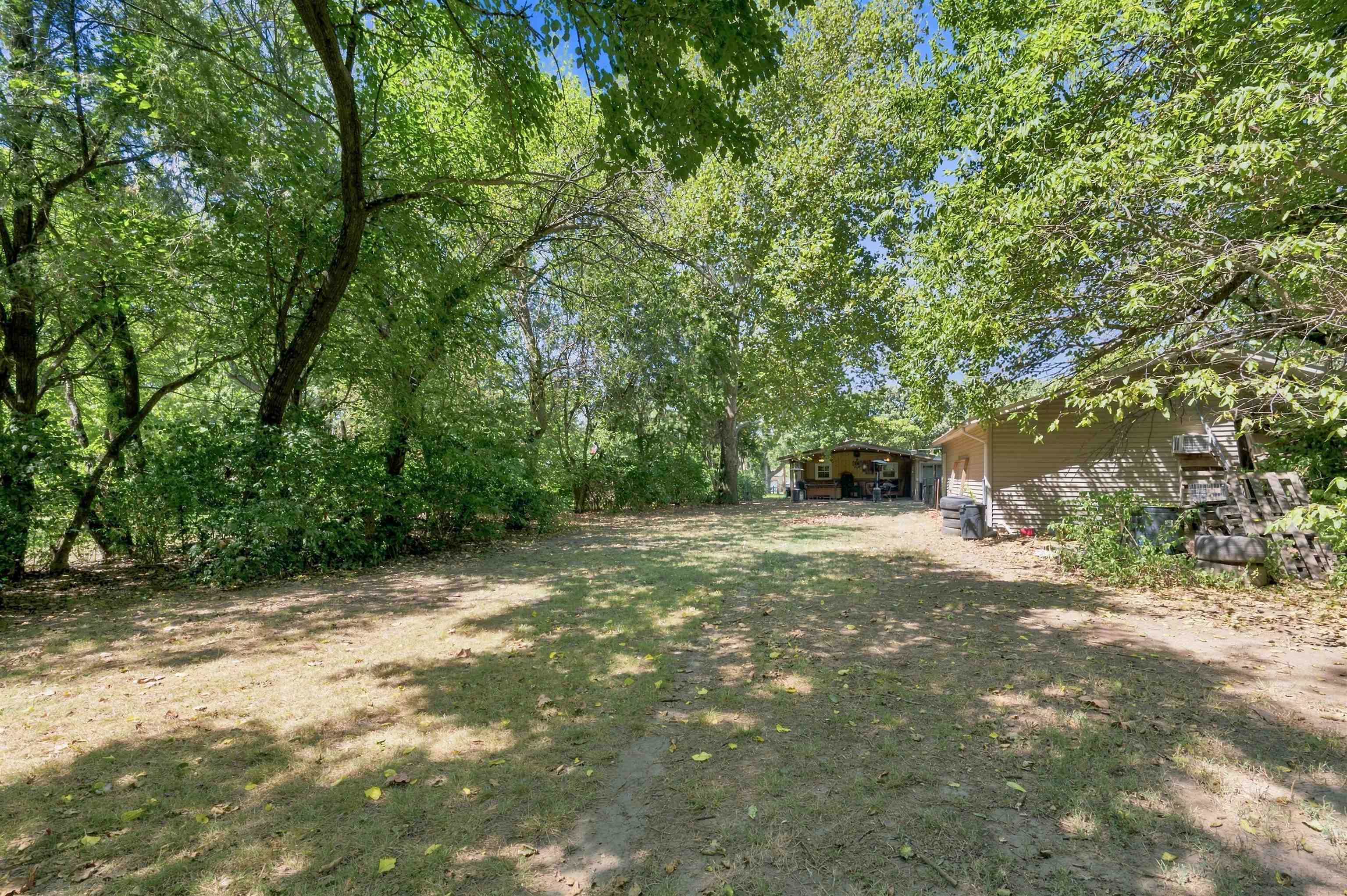 4840 N Sullivan Property Photo 8