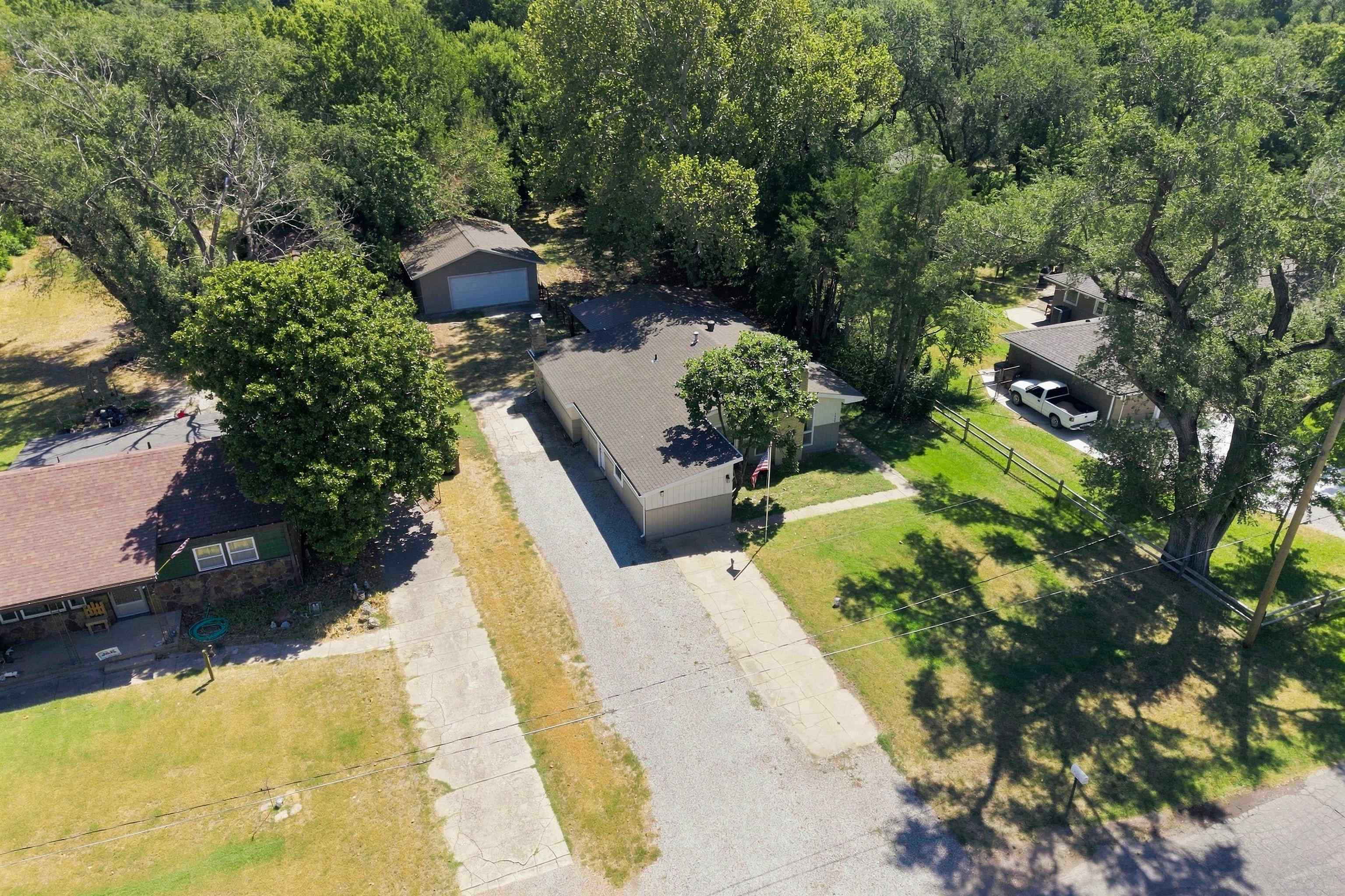 4840 N Sullivan Property Photo 12