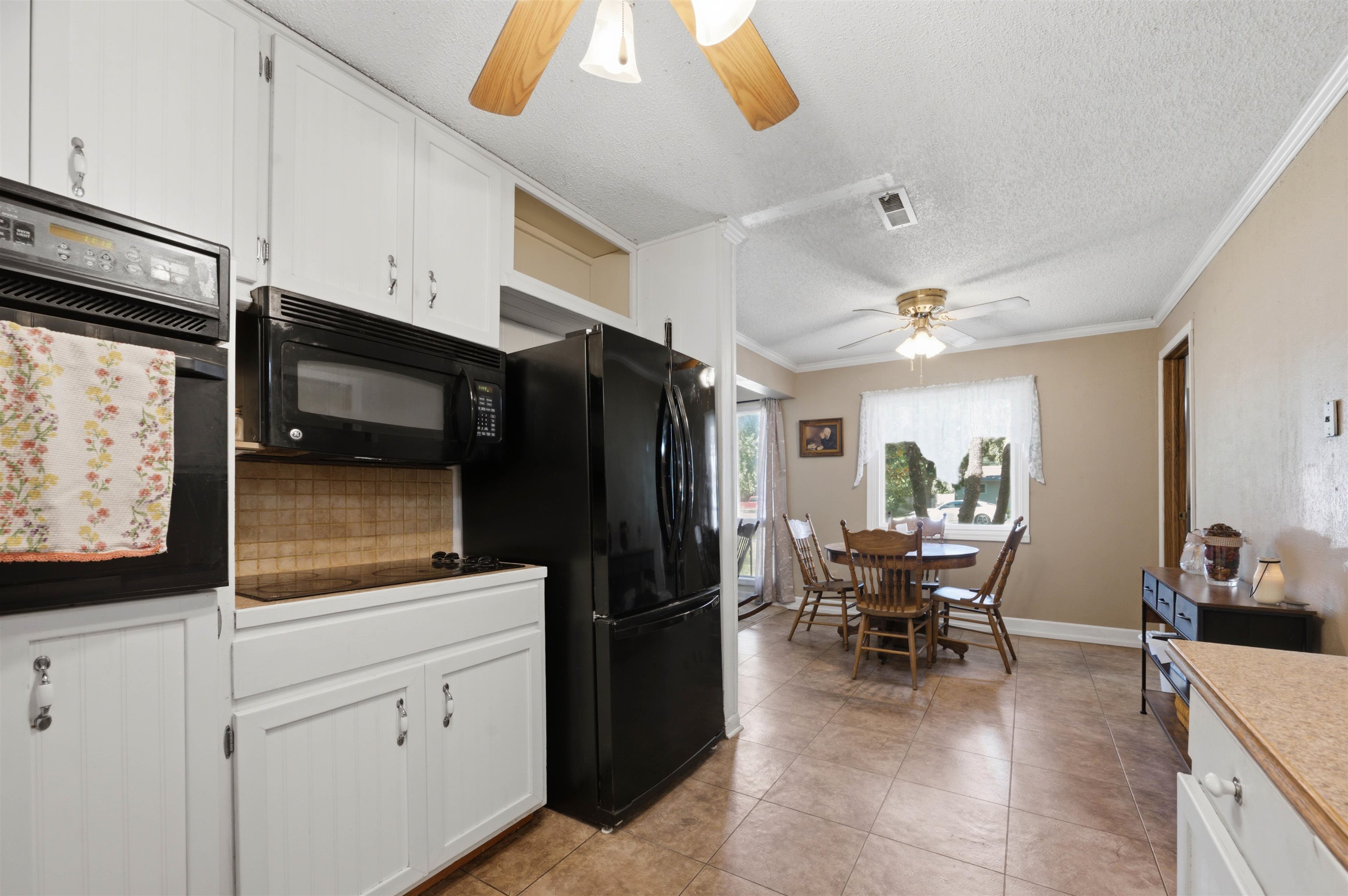 4840 N Sullivan Property Photo 23