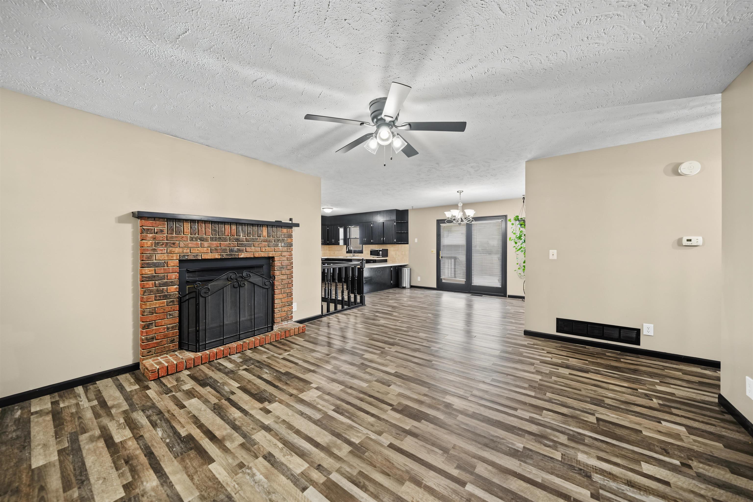 1114 Revere Dr Property Photo 3
