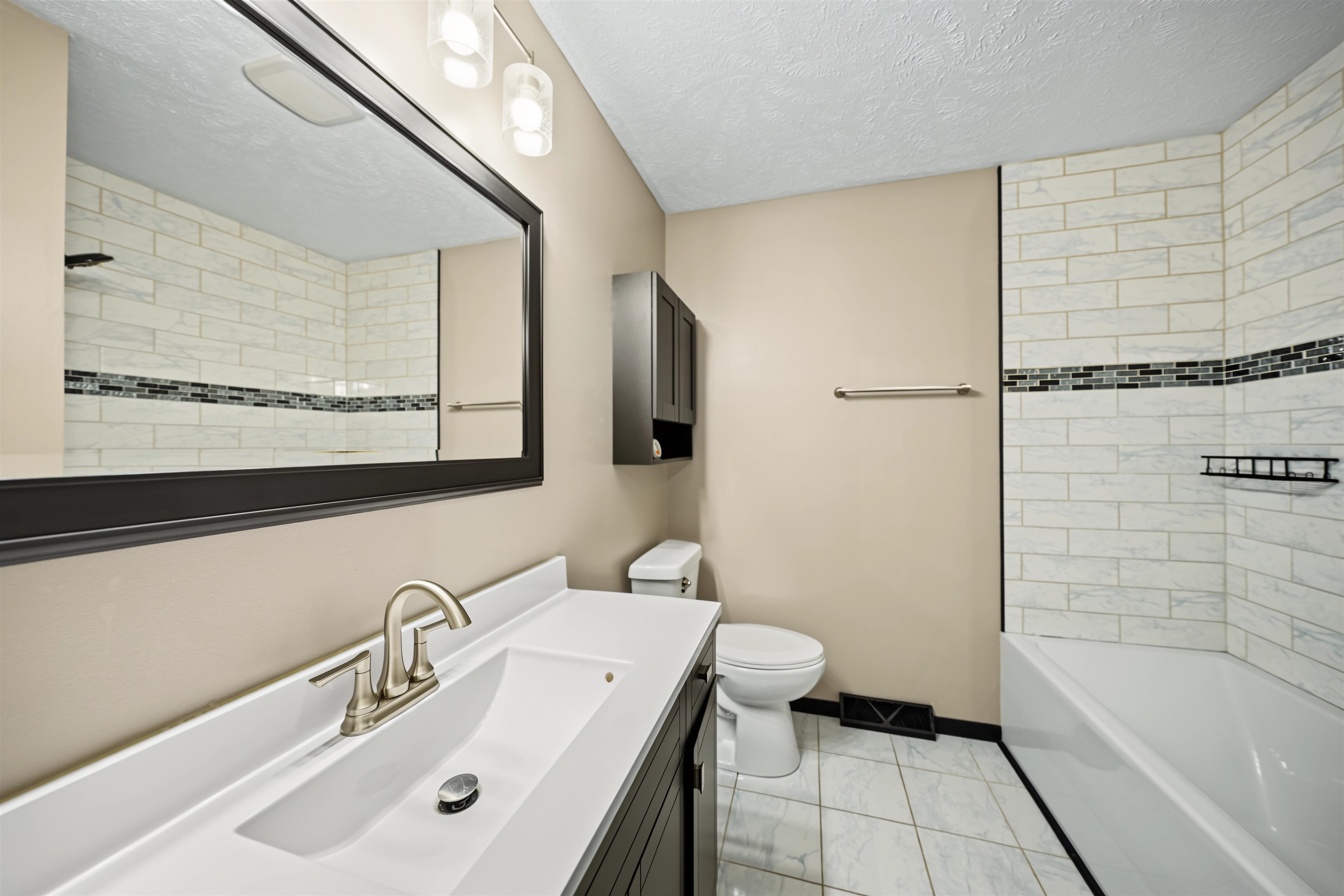 1114 Revere Dr Property Photo 15