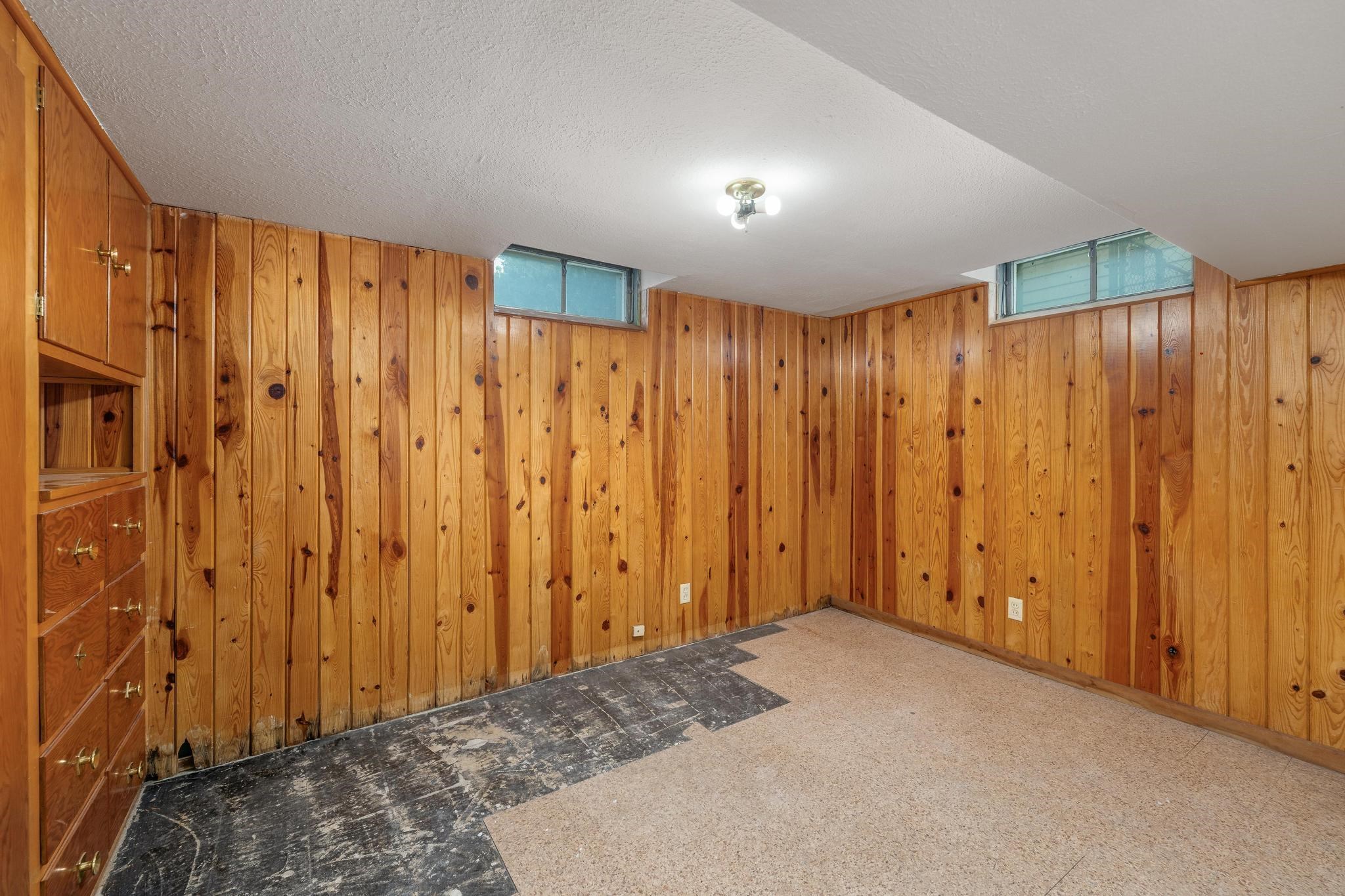 1921 E Scott Ave Property Photo 16