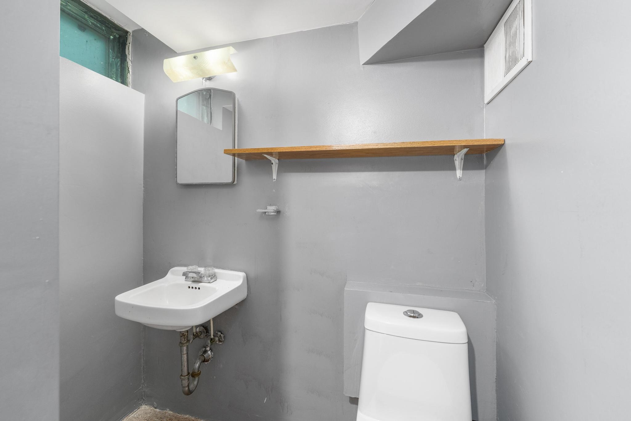 1921 E Scott Ave Property Photo 18