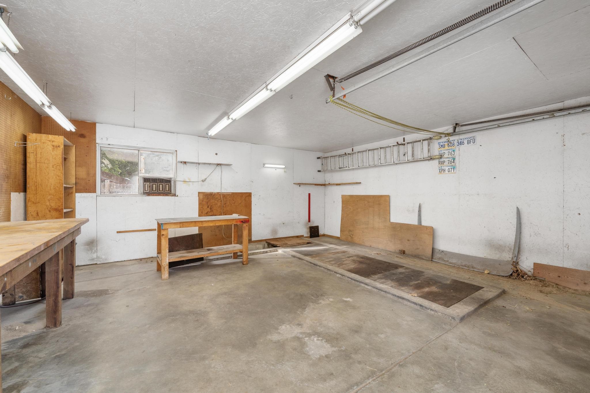 1921 E Scott Ave Property Photo 22