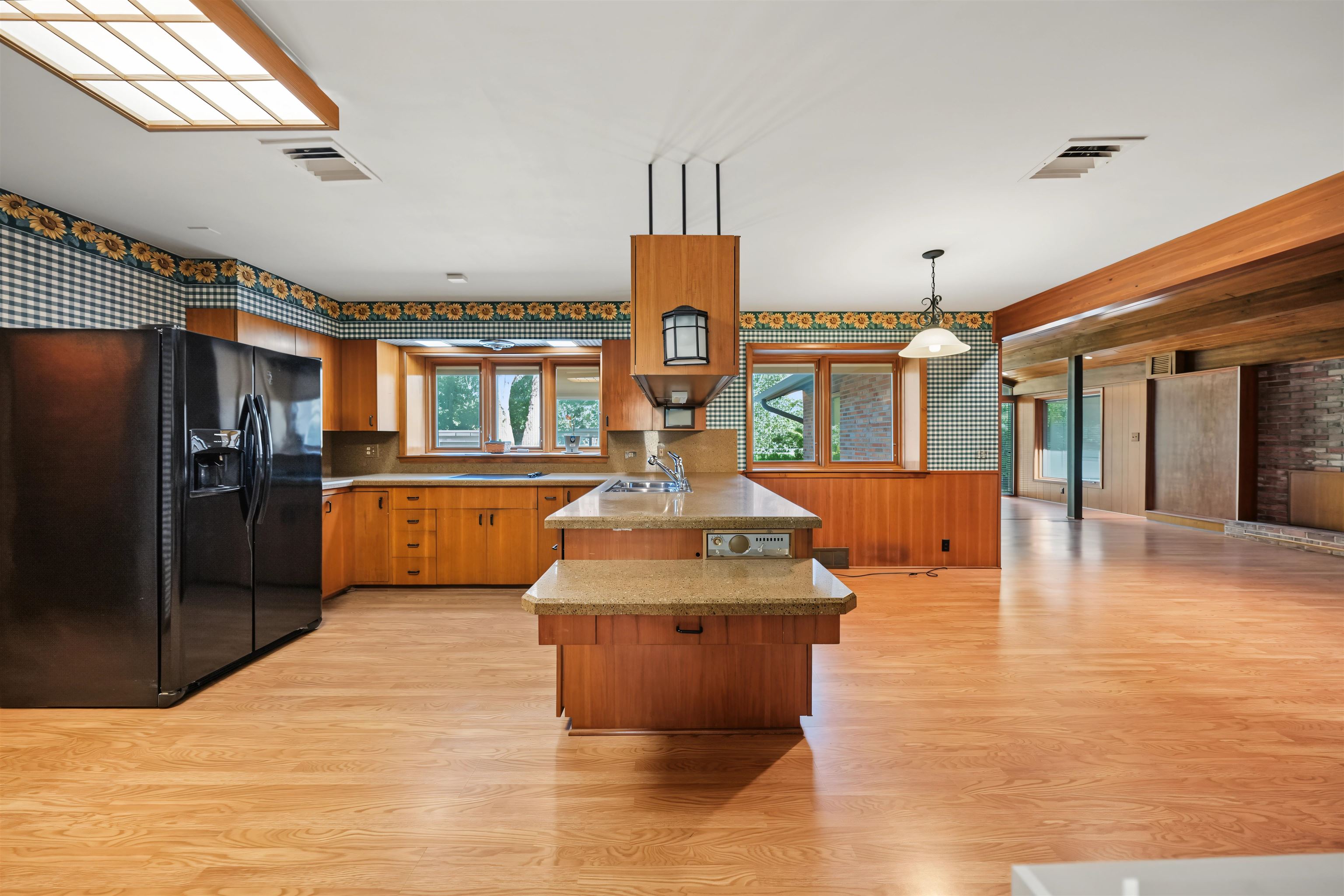 534 Upper Mill Hts. Dr. Property Photo 10