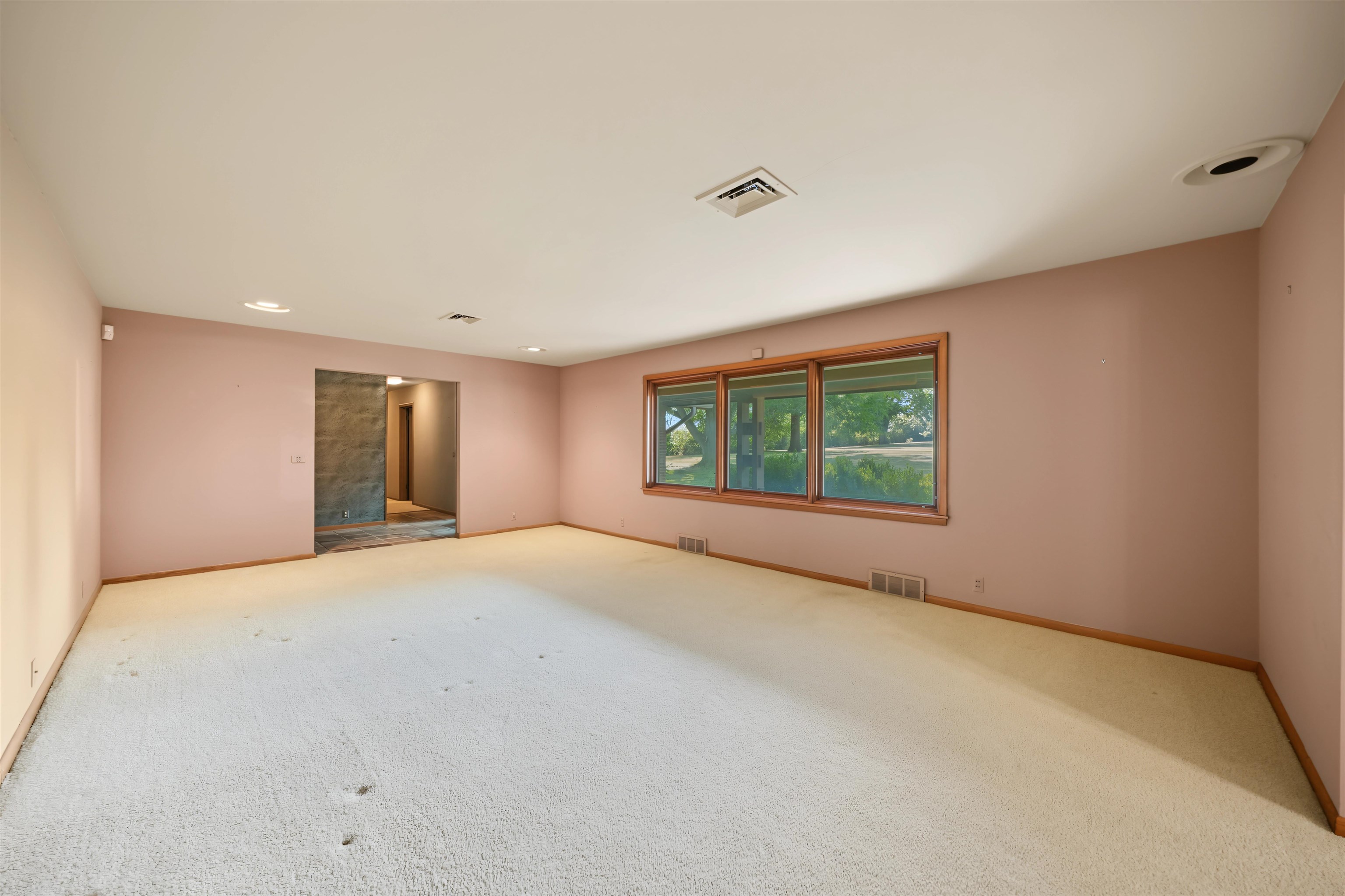534 Upper Mill Hts. Dr. Property Photo 16