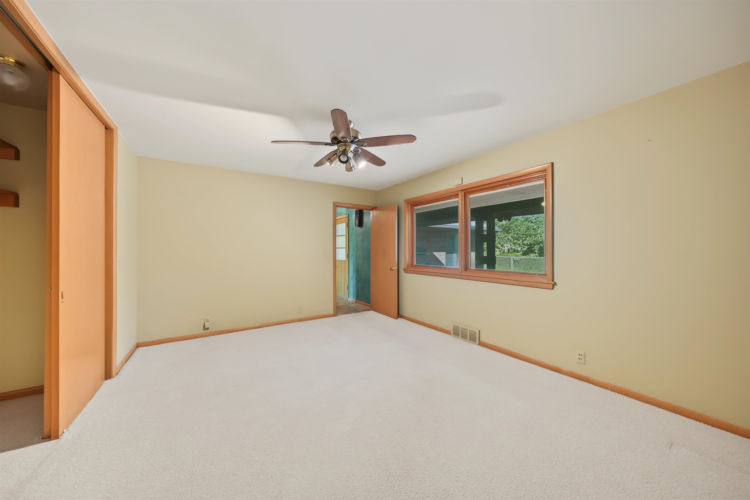 534 Upper Mill Hts. Dr. Property Photo 22