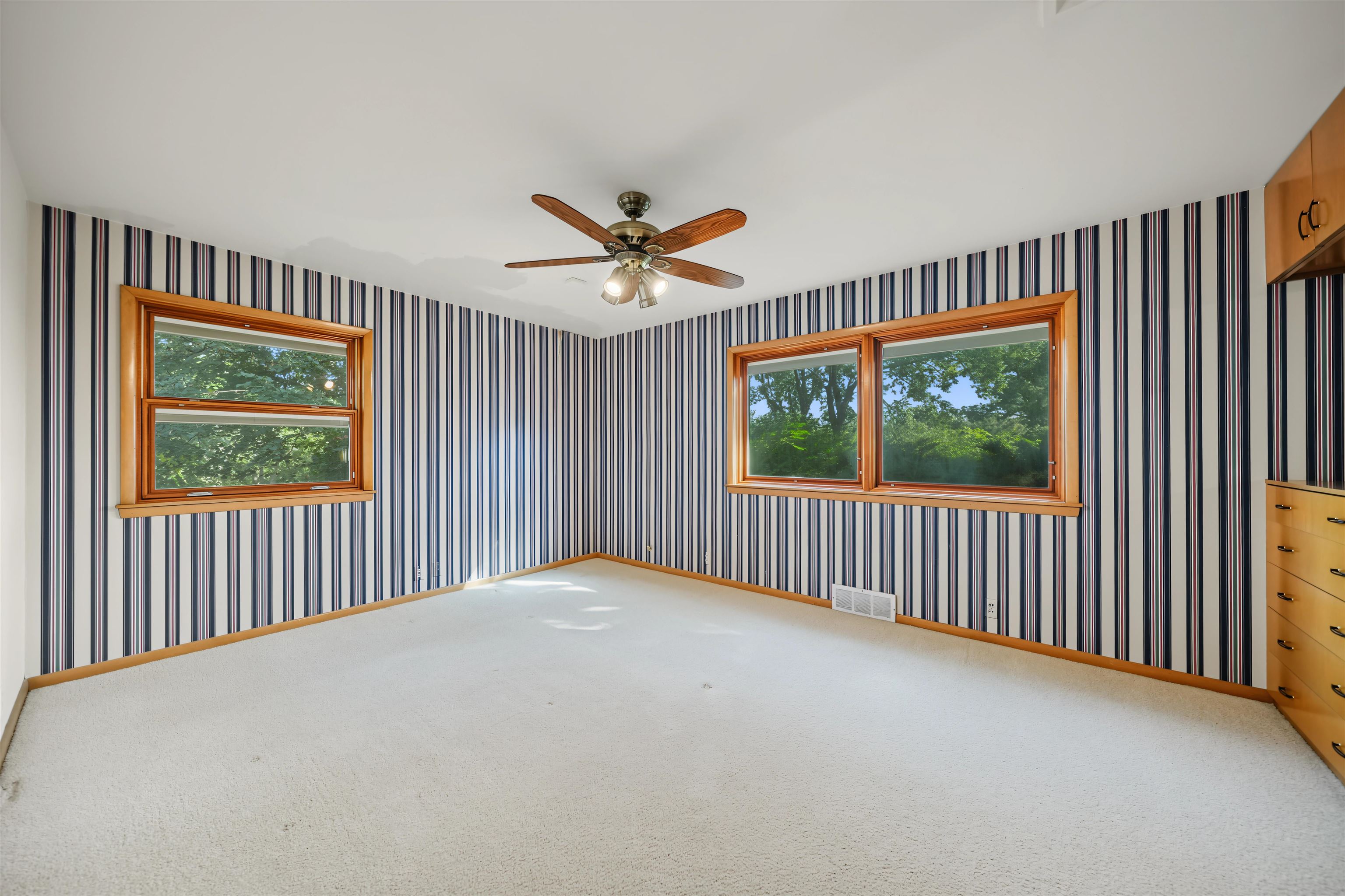534 Upper Mill Hts. Dr. Property Photo 23