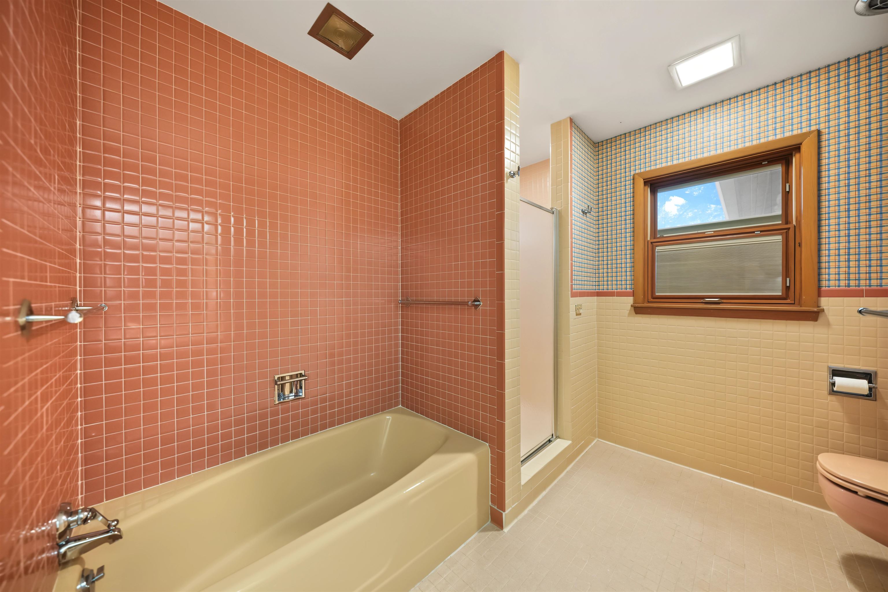 534 Upper Mill Hts. Dr. Property Photo 25