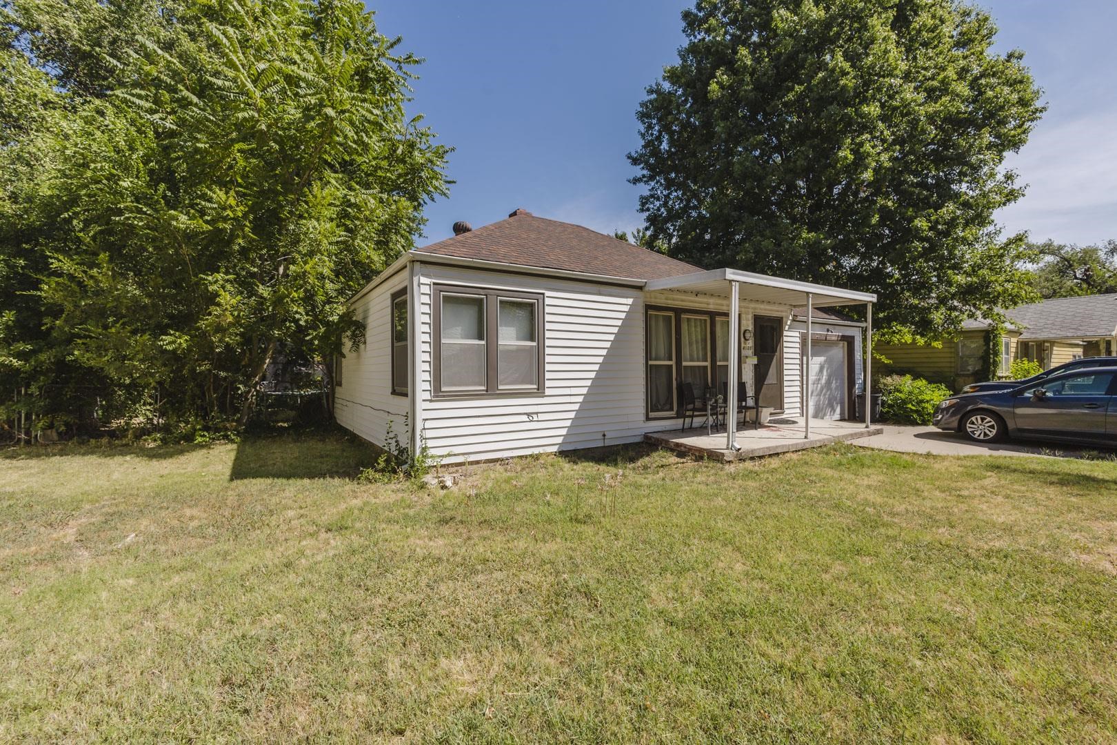 4120 E Clark St. Property Photo 2