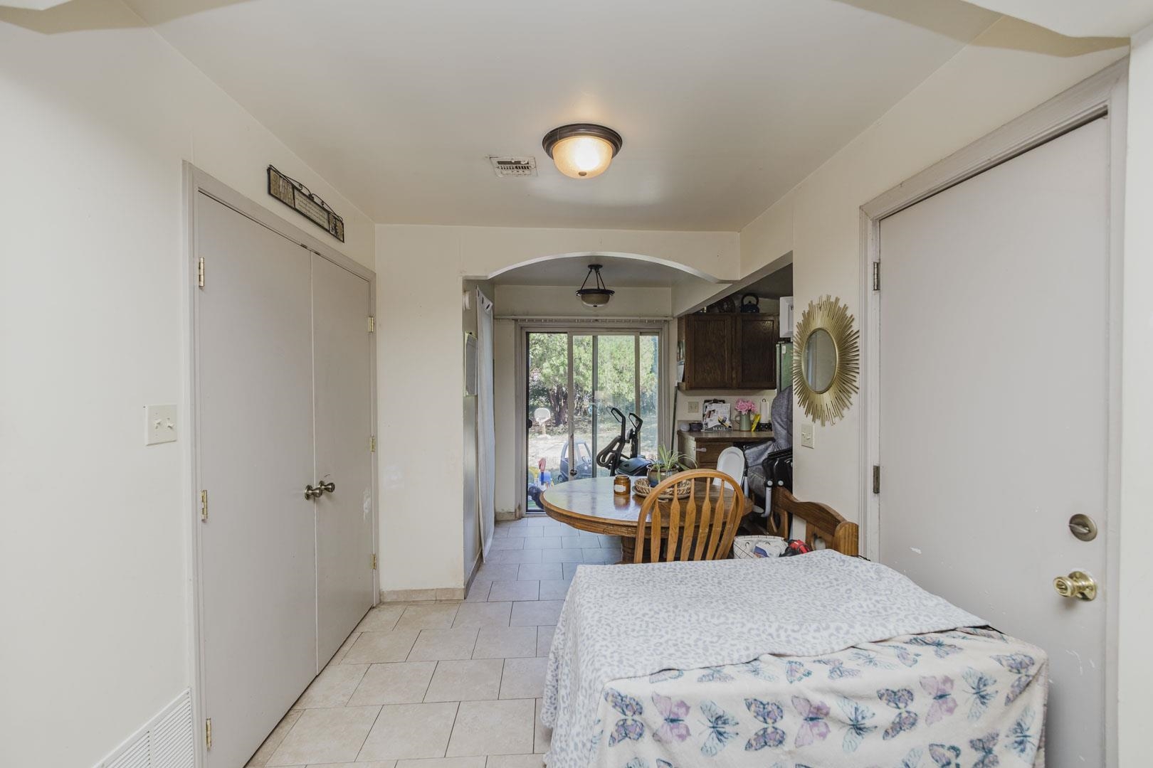 4120 E Clark St. Property Photo 8