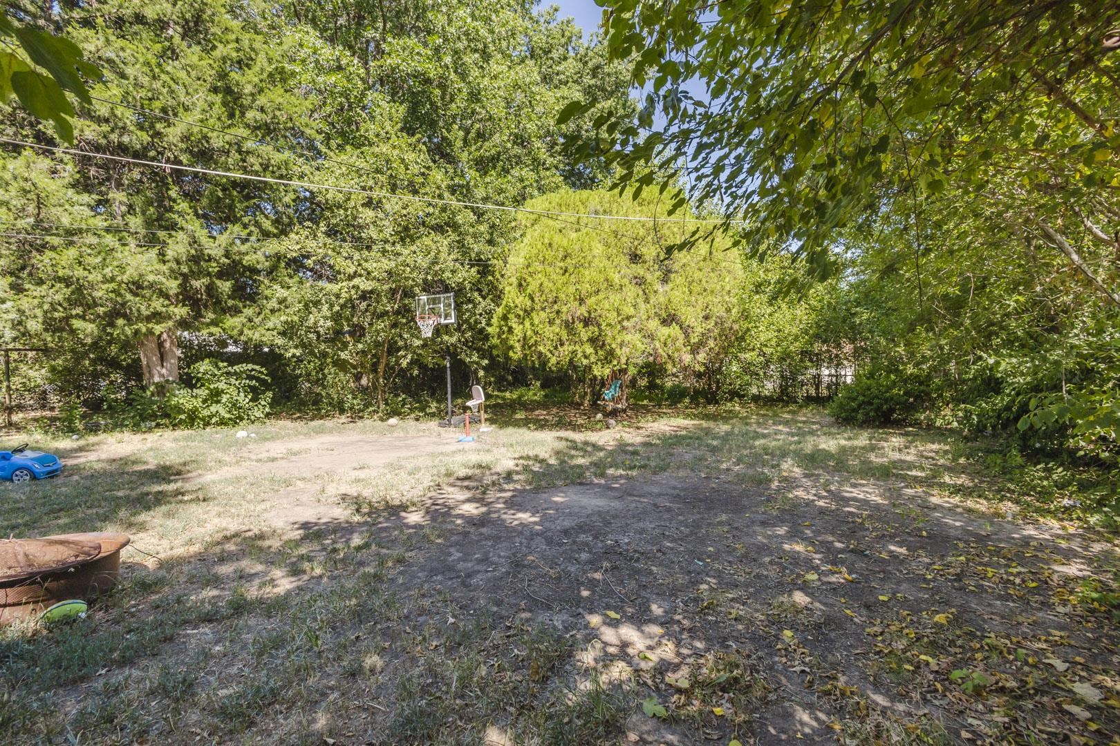 4120 E Clark St. Property Photo 28