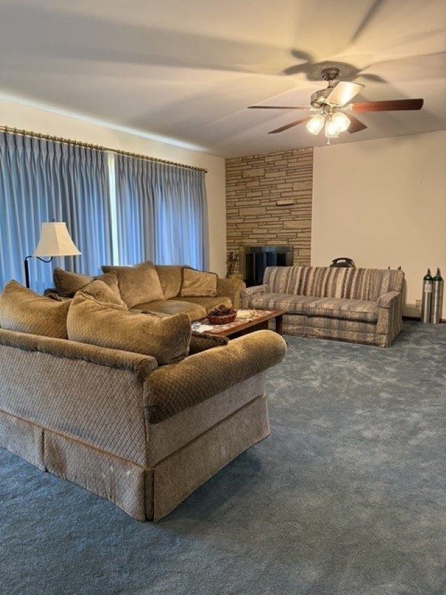 12 Roberts Ct Property Photo 6