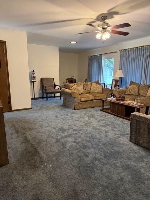 12 Roberts Ct Property Photo 24