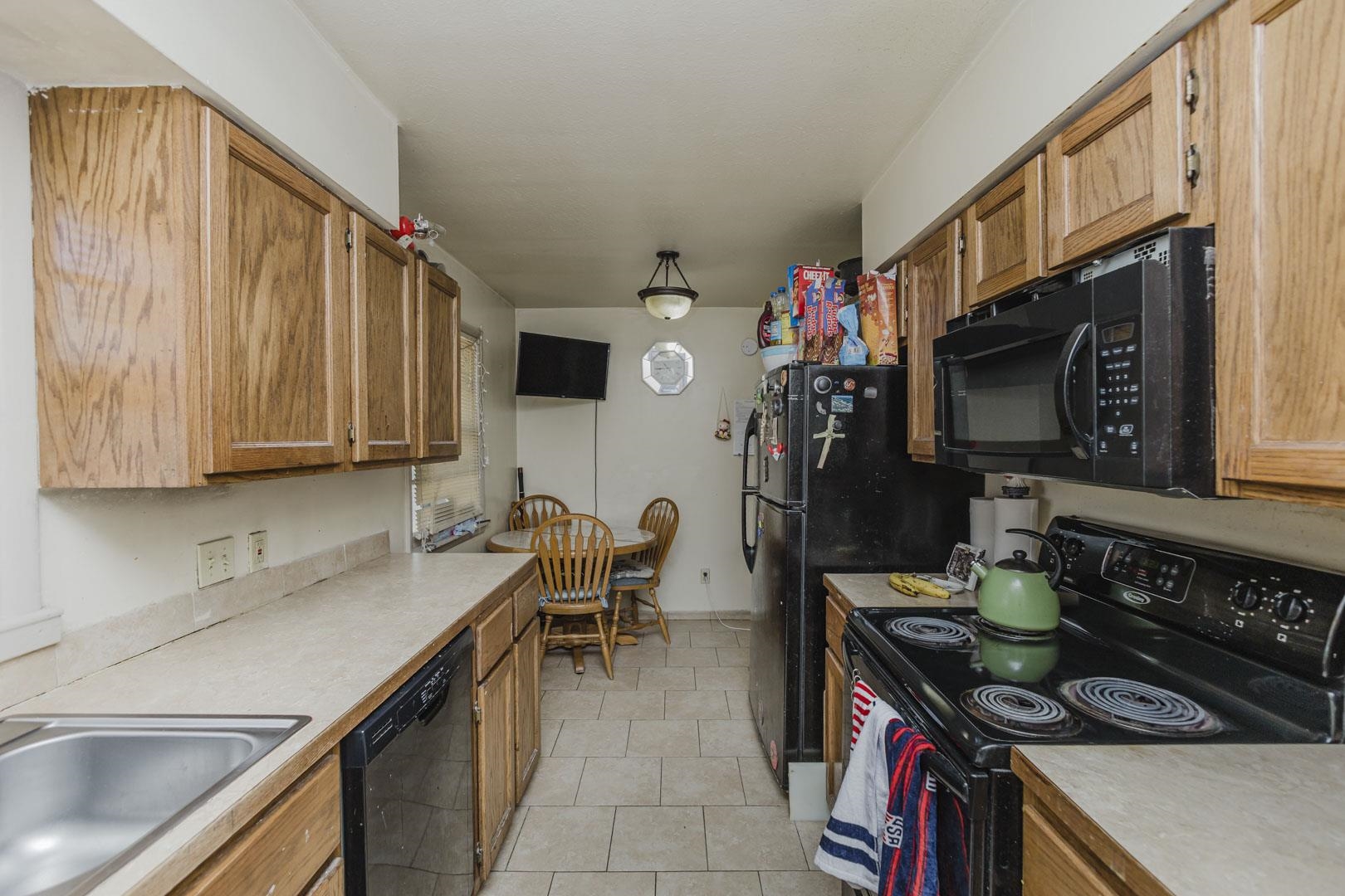 2616 S Oak Property Photo 11