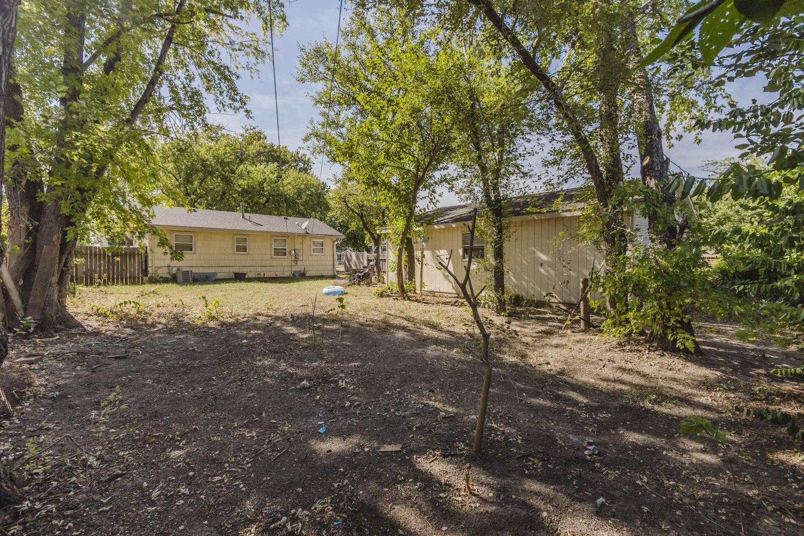 2616 S Oak Property Photo 36