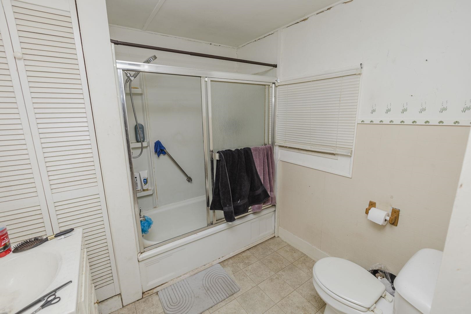121 S Highland Property Photo 14