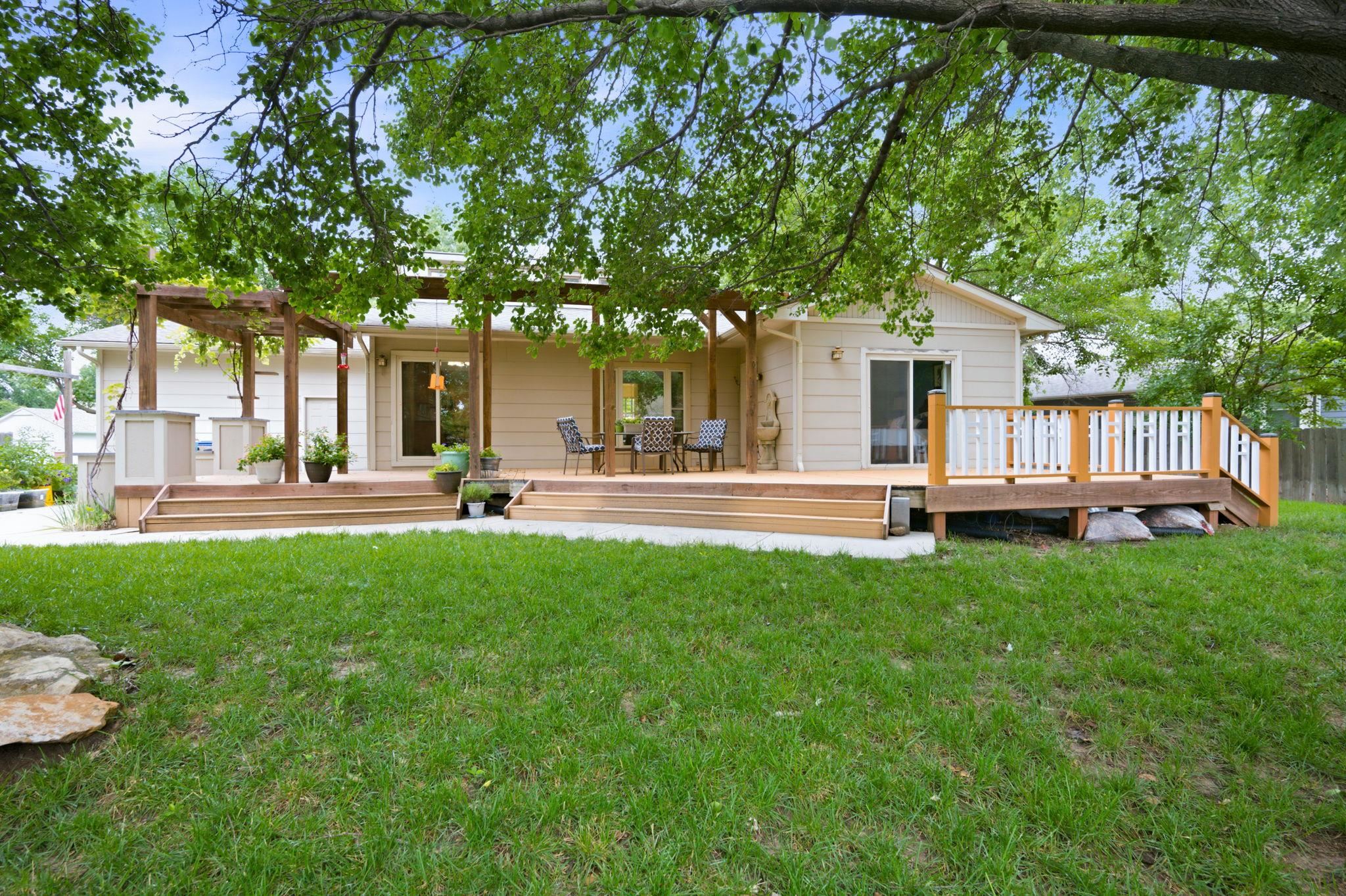 1325 N Split Rail Property Photo 30