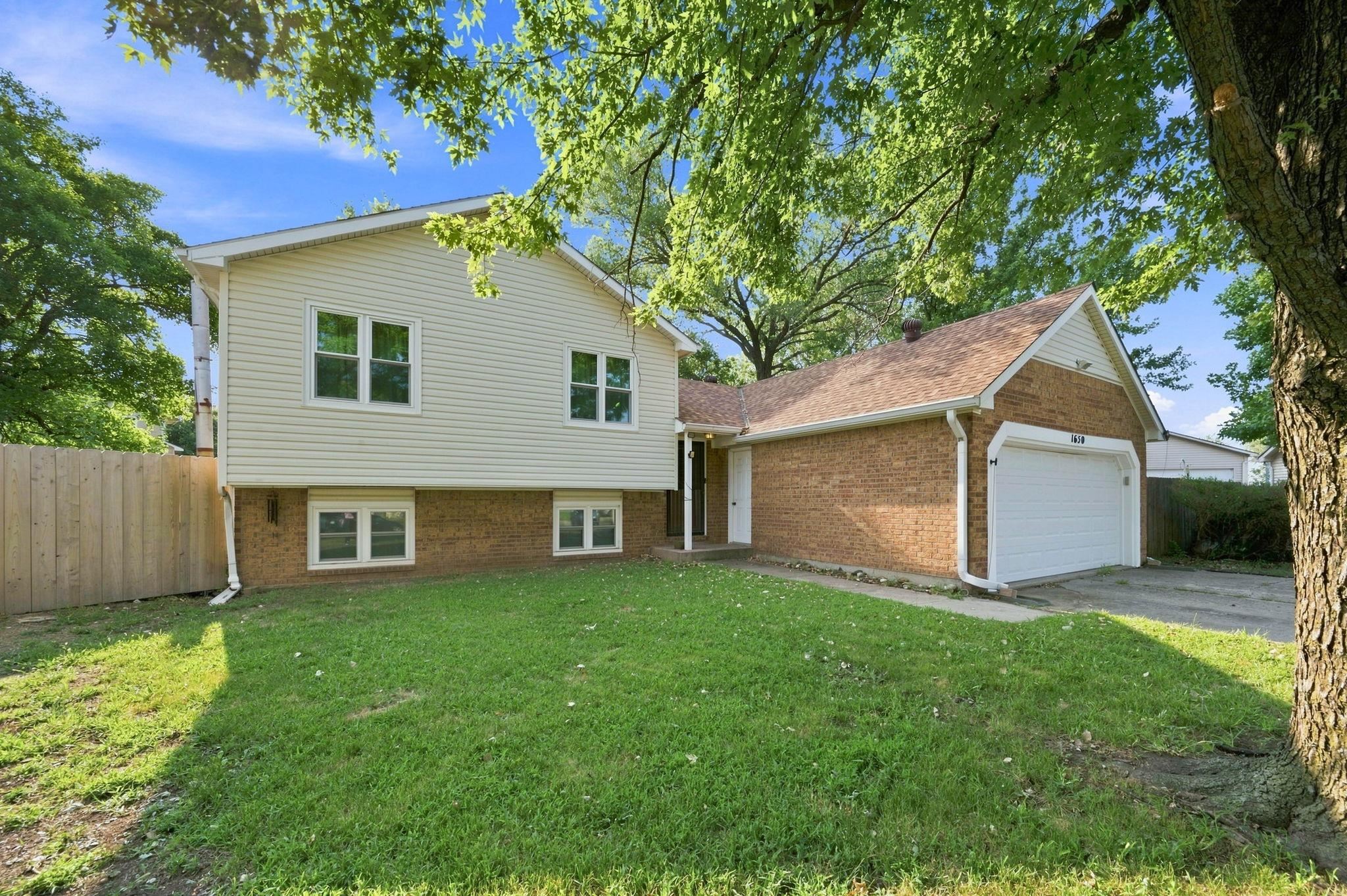 1650 S Willow Oak Ct Property Photo 4