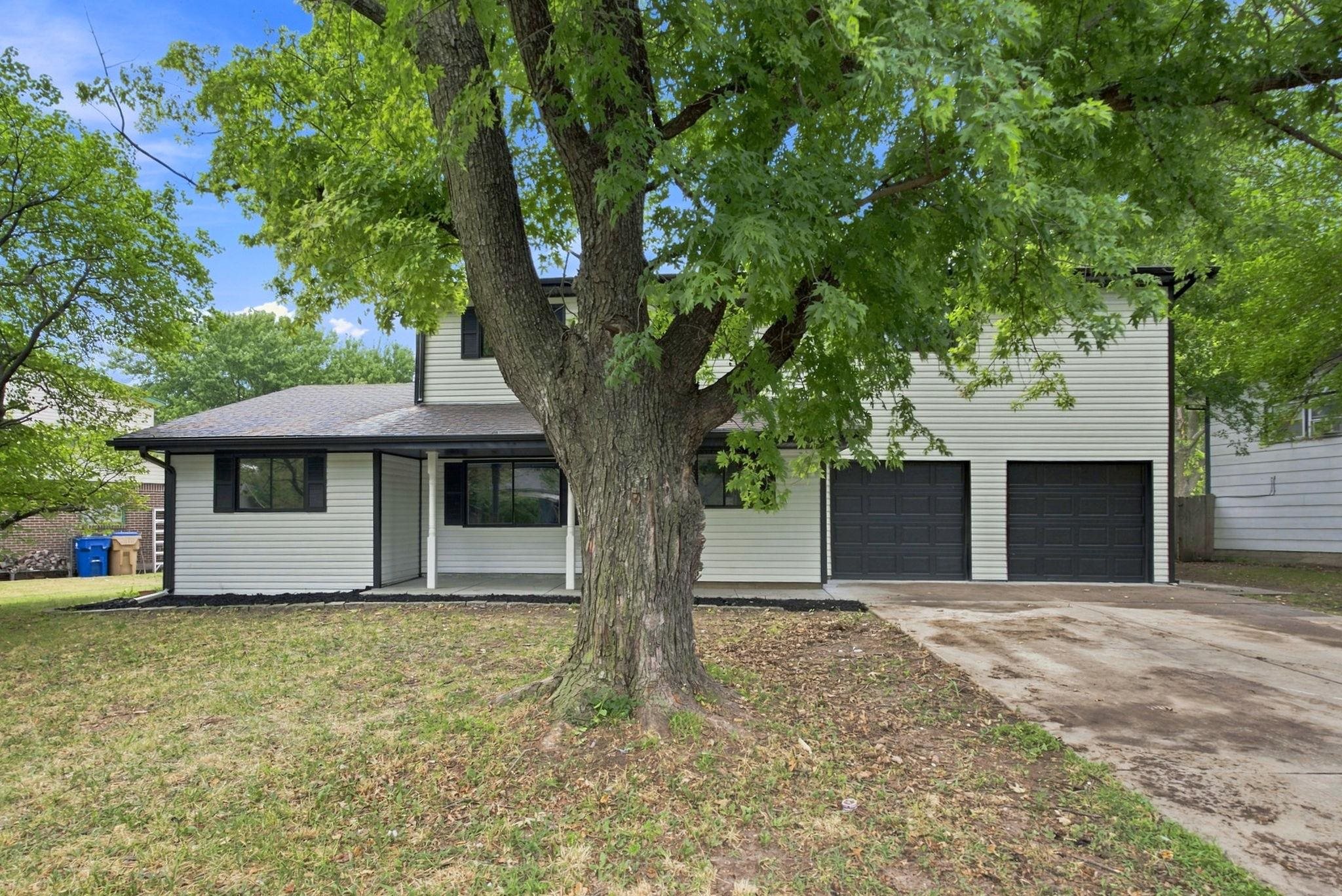 519 Renee Dr Property Photo 2