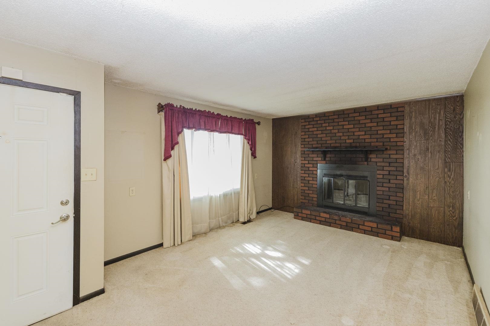 1247 N Hydraulic Property Photo 3