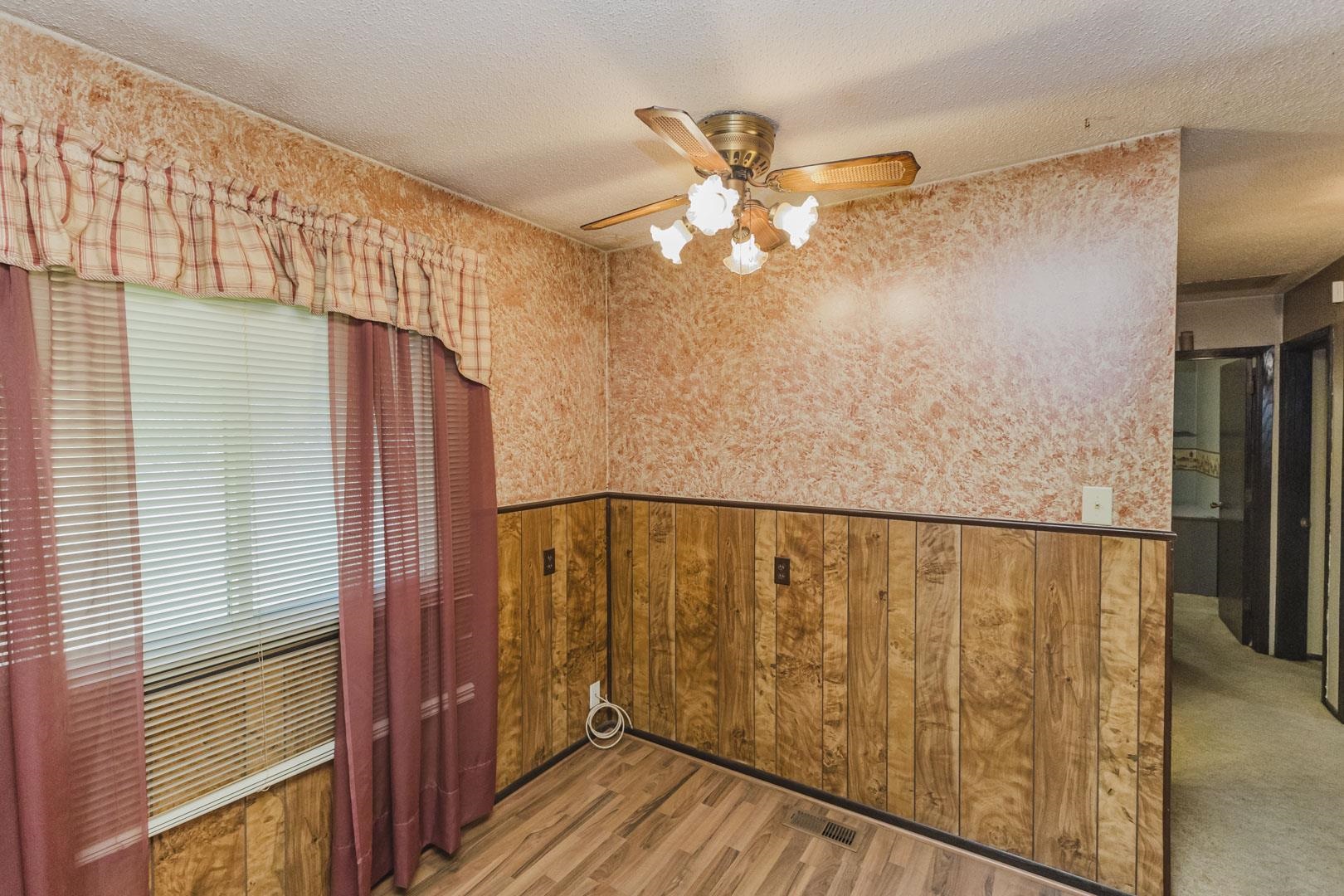 1247 N Hydraulic Property Photo 6
