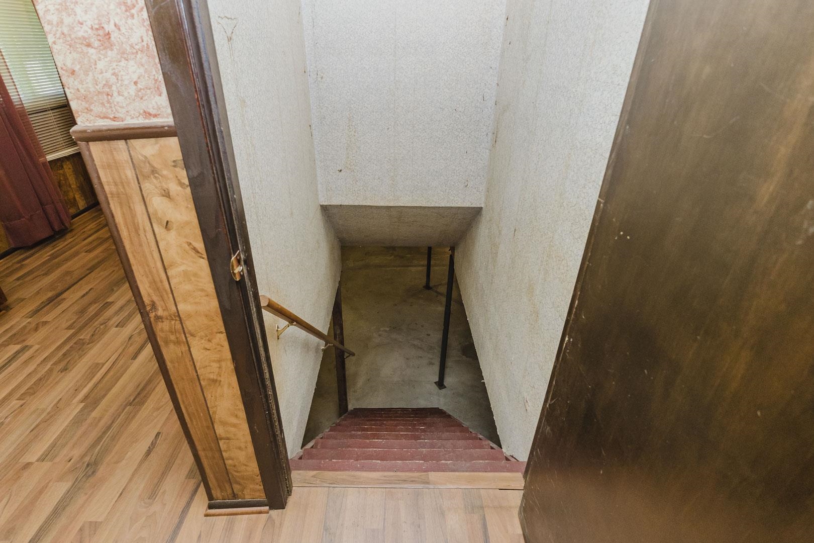 1247 N Hydraulic Property Photo 17