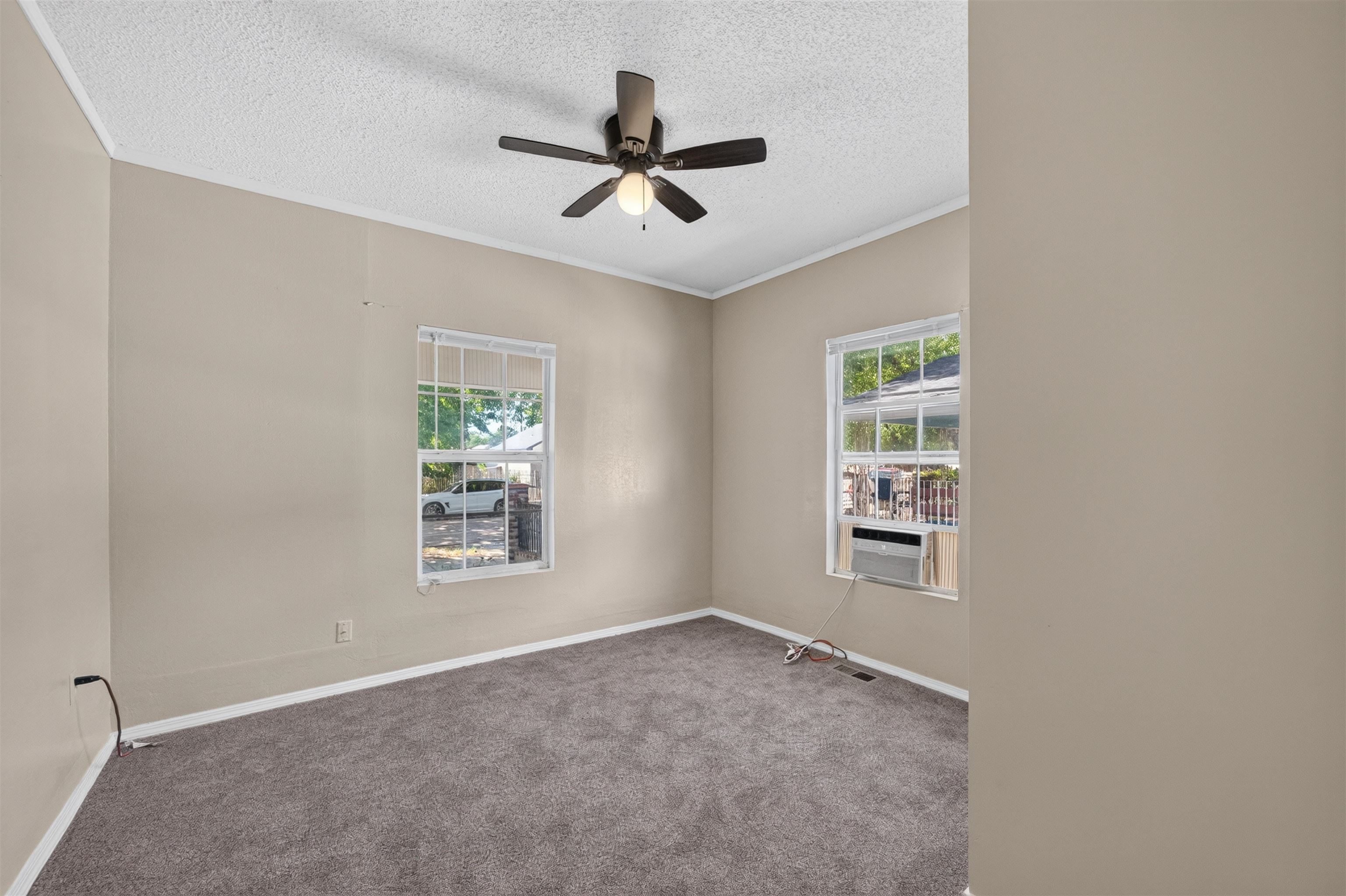 1604 N Topeka Property Photo 10