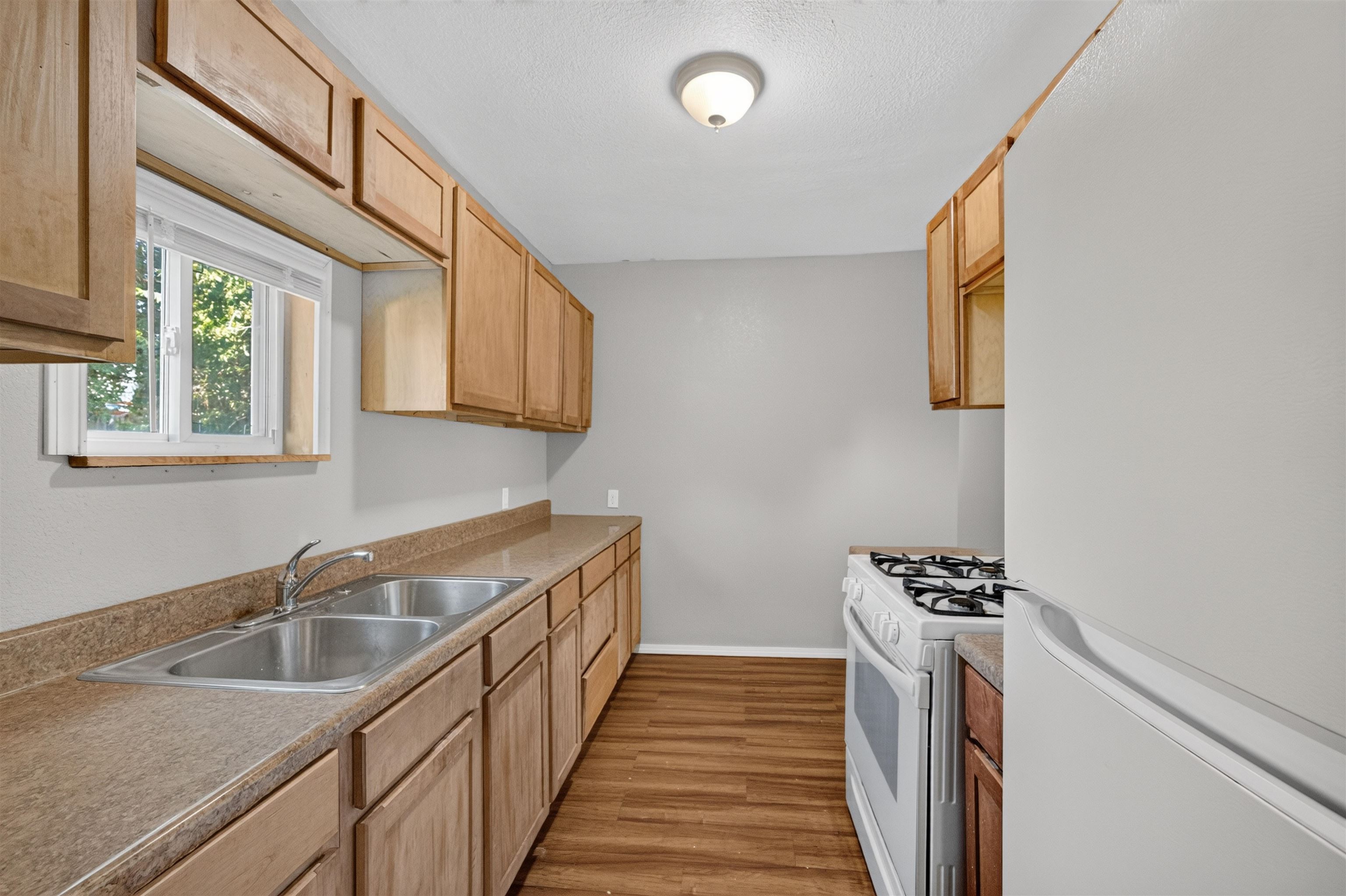 1604 N Topeka Property Photo 22