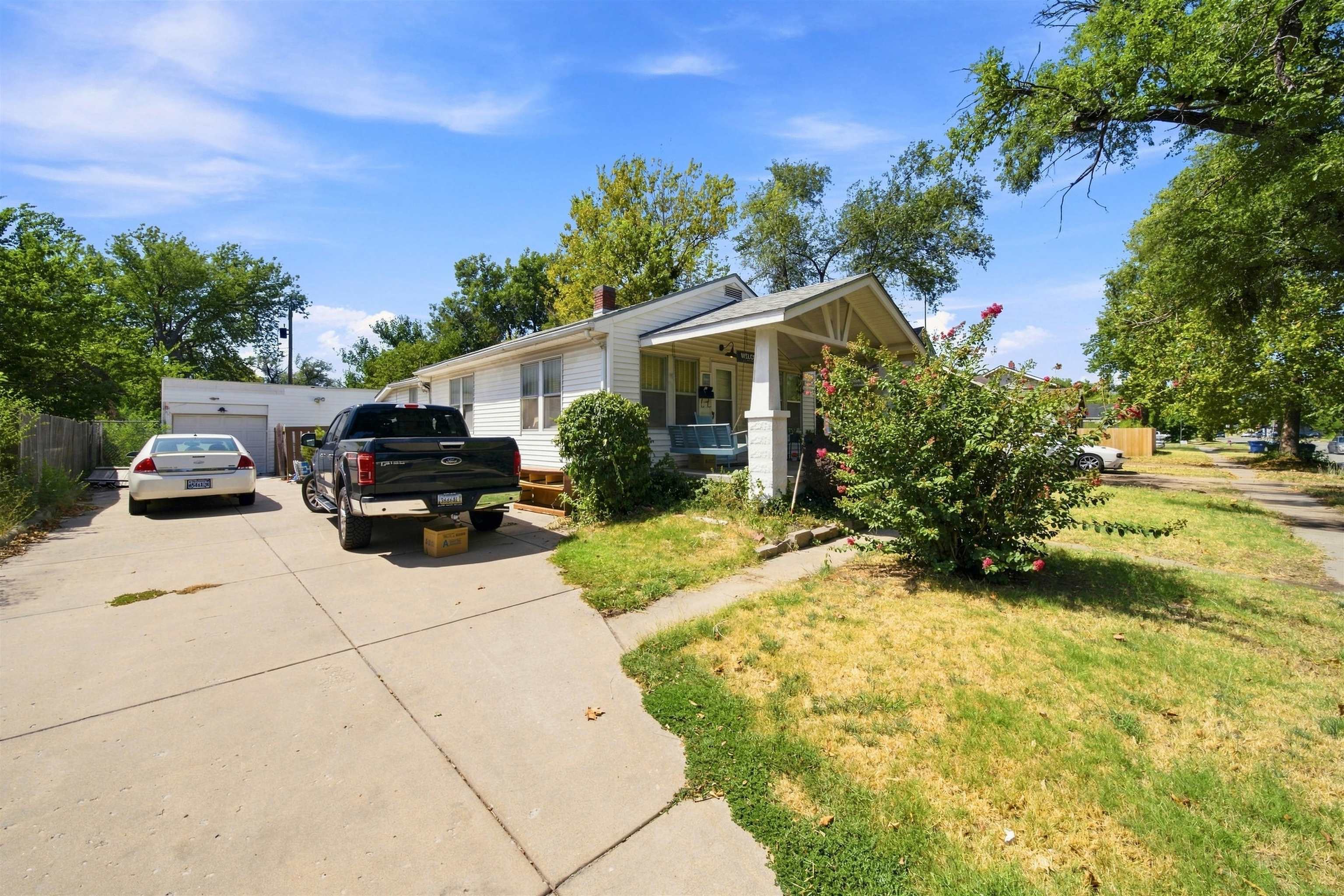 1717 S Washington Property Photo 3