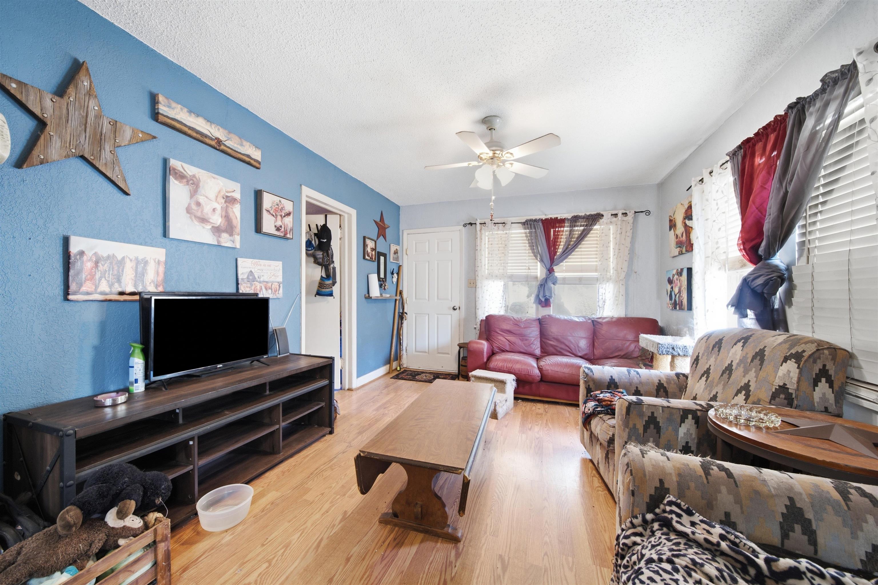 1717 S Washington Property Photo 6