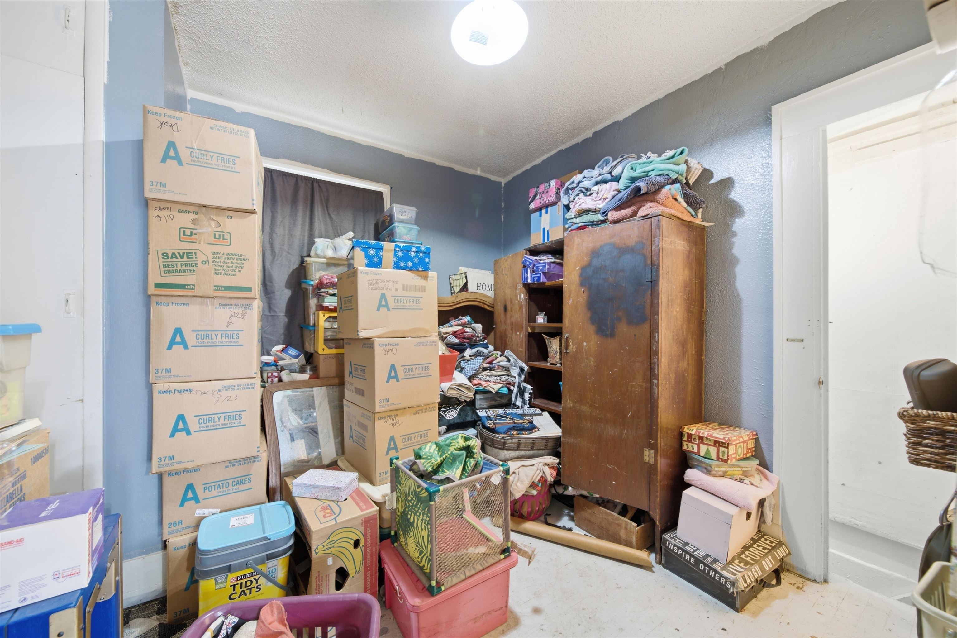 1717 S Washington Property Photo 13