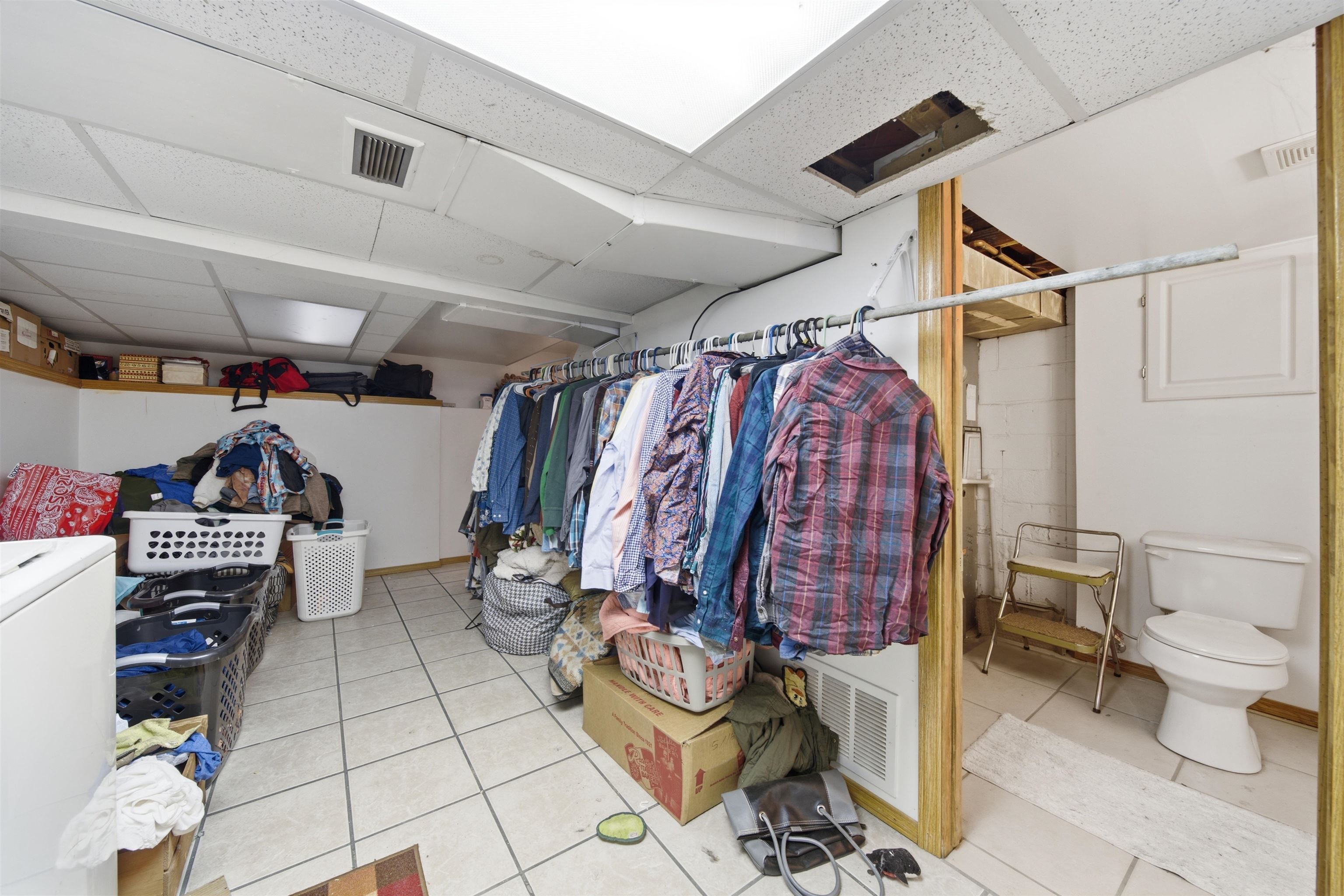 1717 S Washington Property Photo 18
